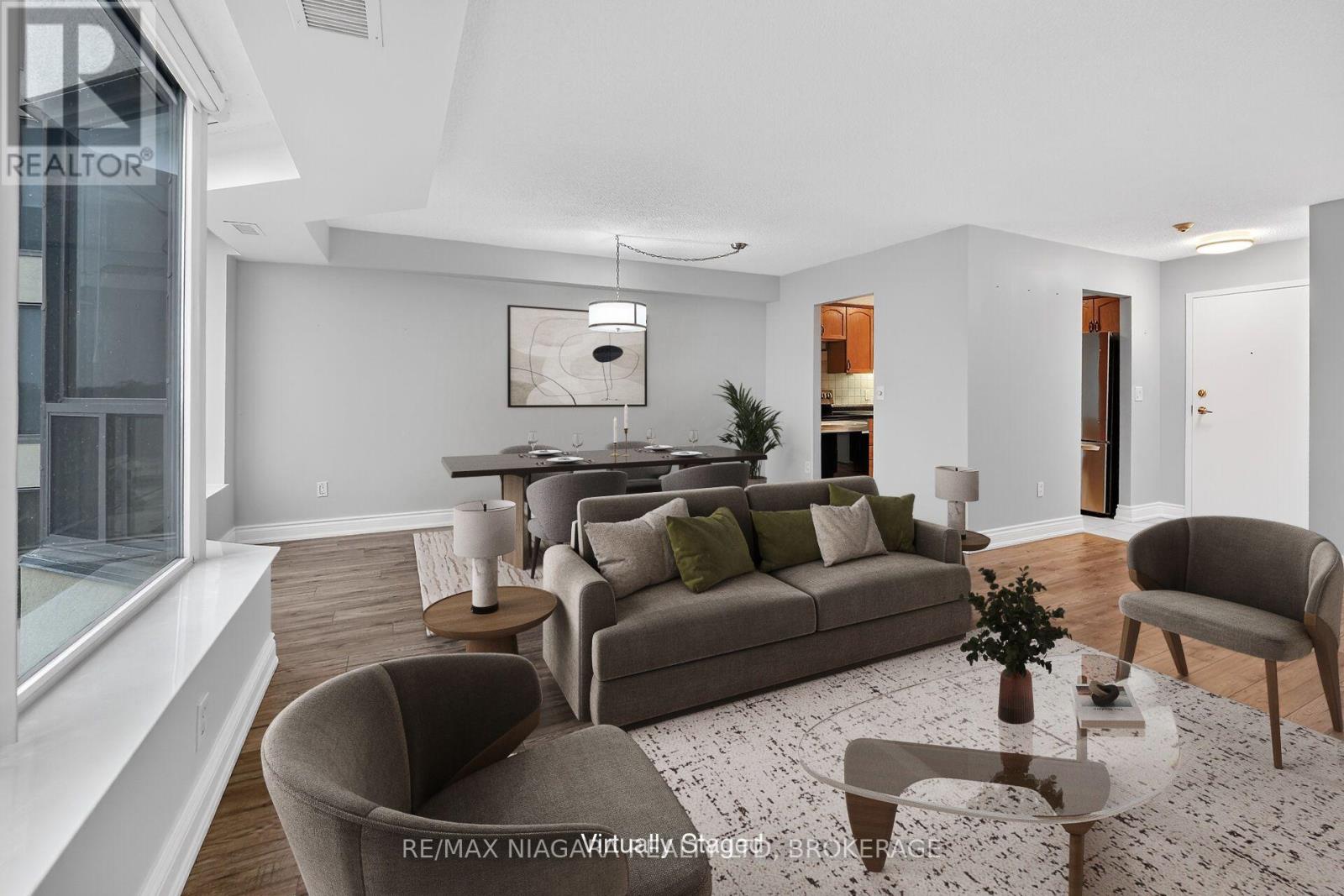 911 - 81 Scott Street, St. Catharines (Lakeport), Ontario  L2N 7L5 - Photo 9 - X12631836