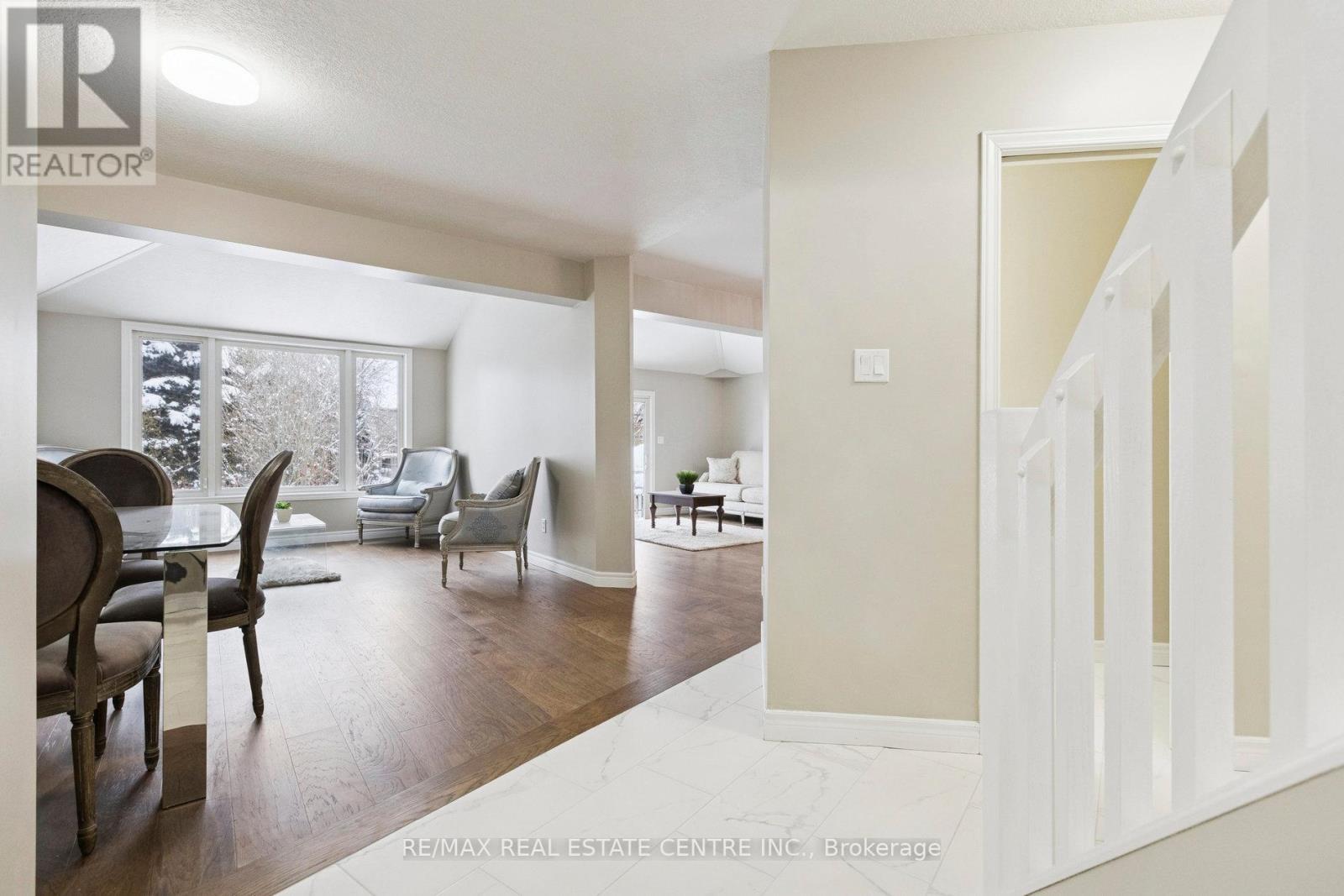 10 Periwinkle Way, Guelph, Ontario  N1L 1H8 - Photo 7 - X12609412