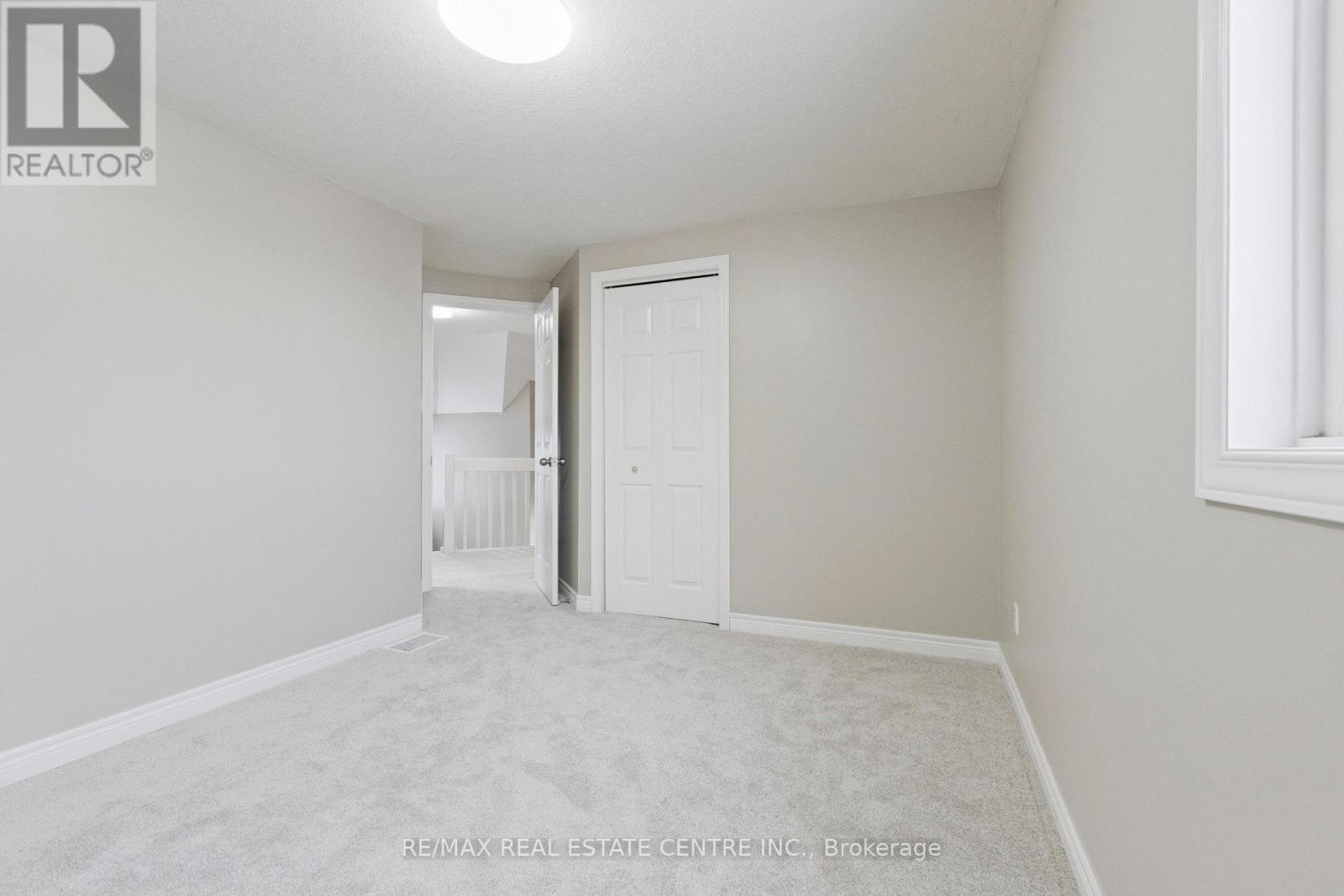 10 Periwinkle Way, Guelph, Ontario  N1L 1H8 - Photo 30 - X12609412