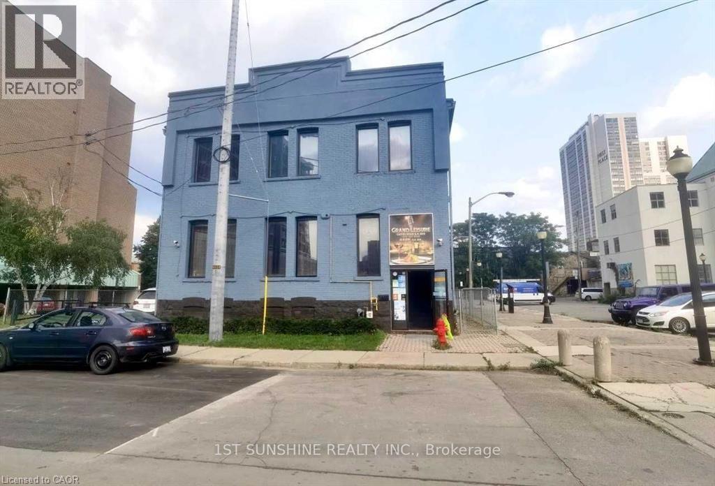 Unknown Address, hamilton, Ontario