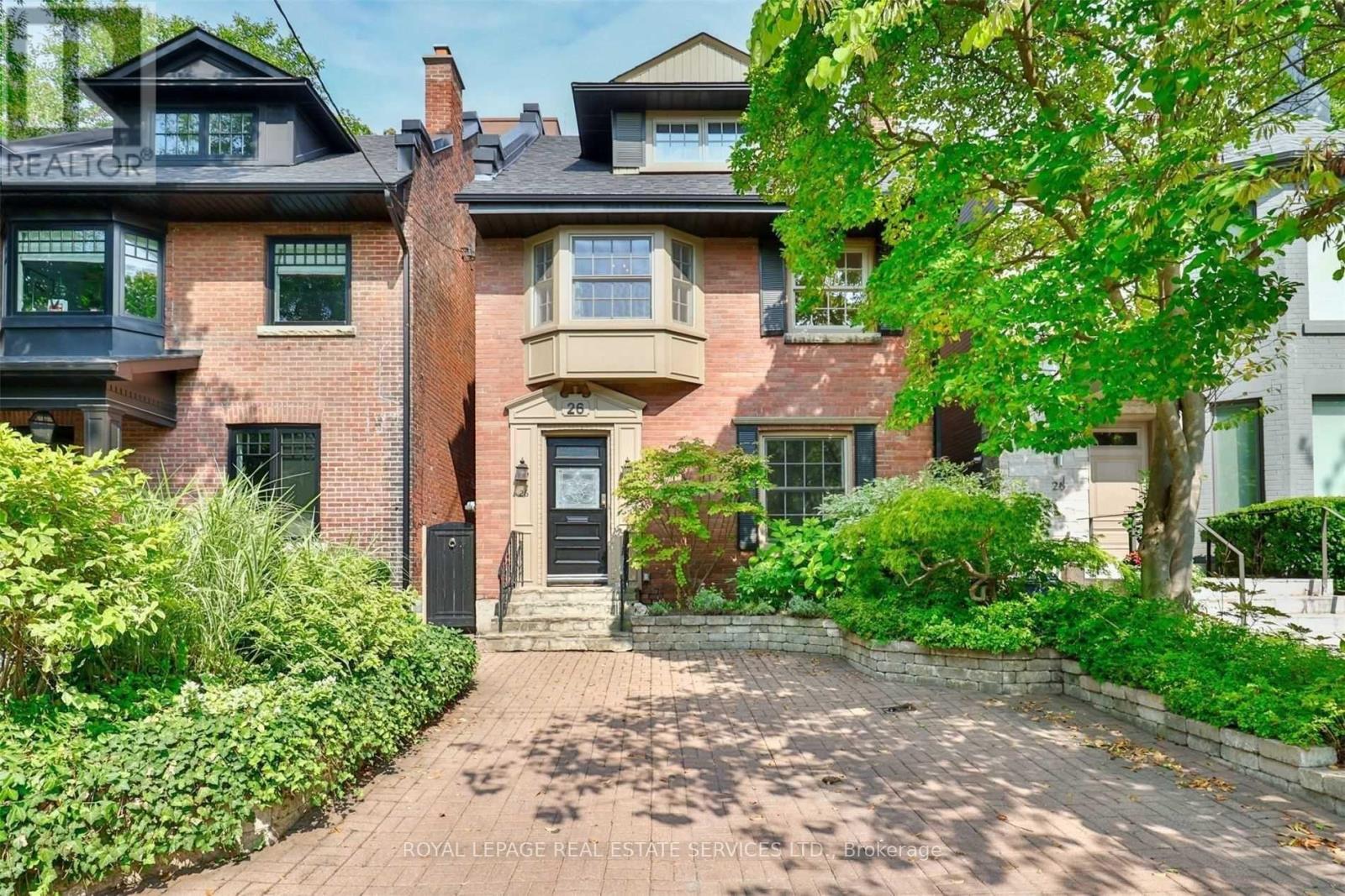26 SUMMERHILL AVENUE, Toronto, Ontario