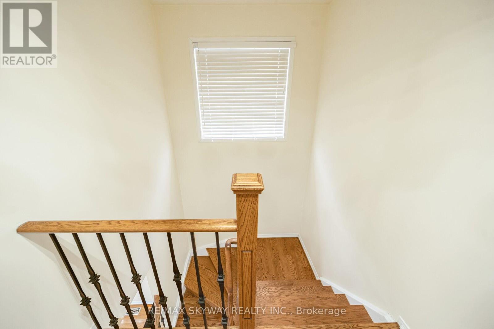 8 Hollingsworth Circle, Brampton, Ontario L7A 0J7 - Photo 31 - W12631816