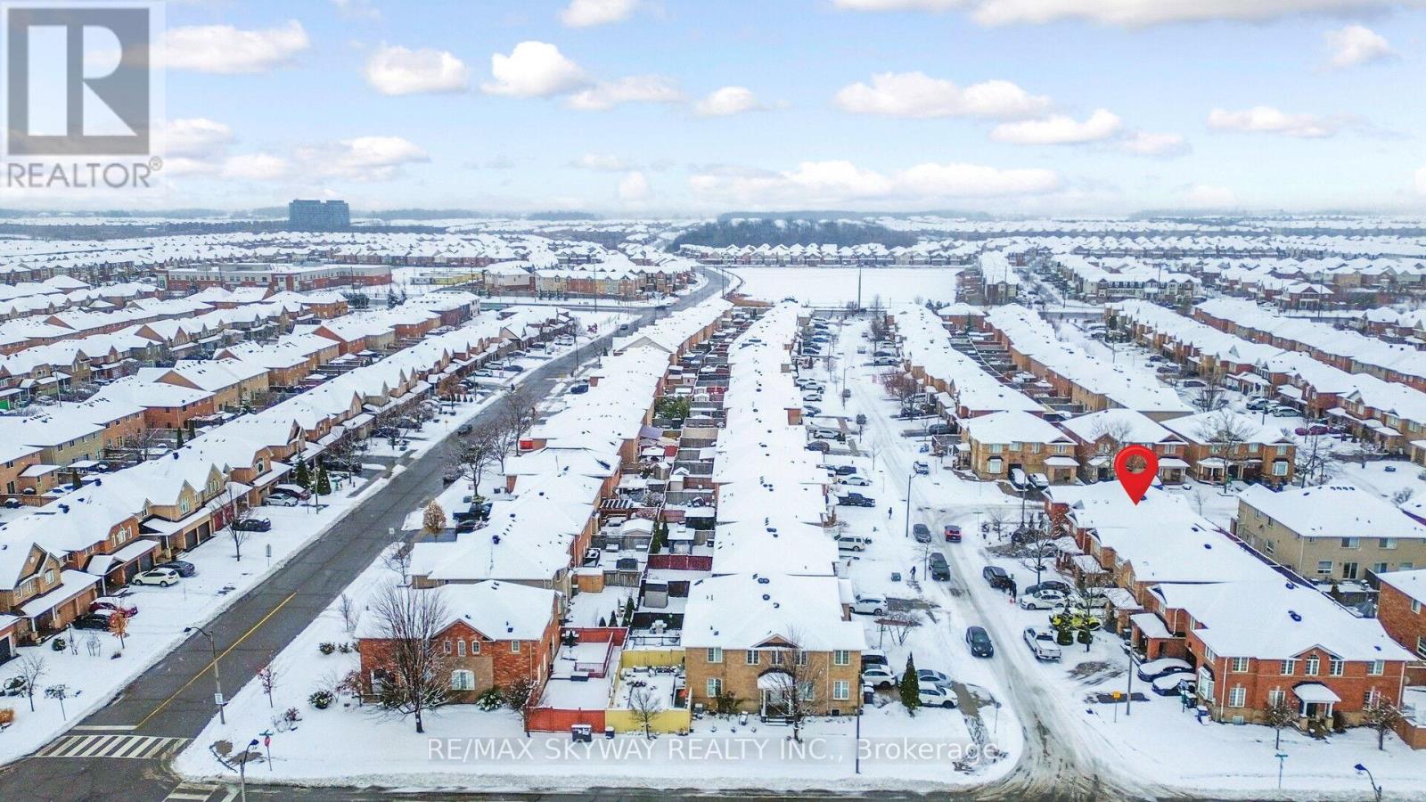 8 Hollingsworth Circle, Brampton, Ontario L7A 0J7 - Photo 48 - W12631816