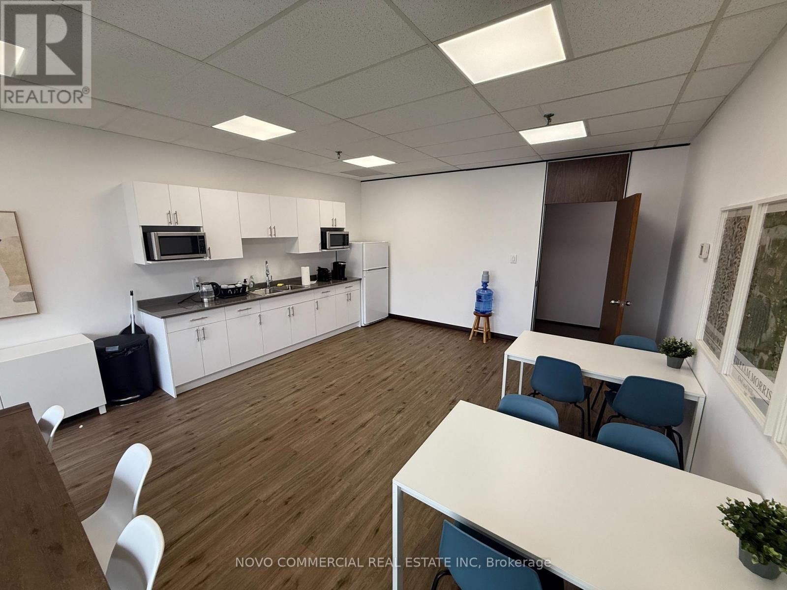 209 - 43 Goldthorne Avenue, Toronto, Ontario M8Z 5S7 - Photo 11 - W12631824