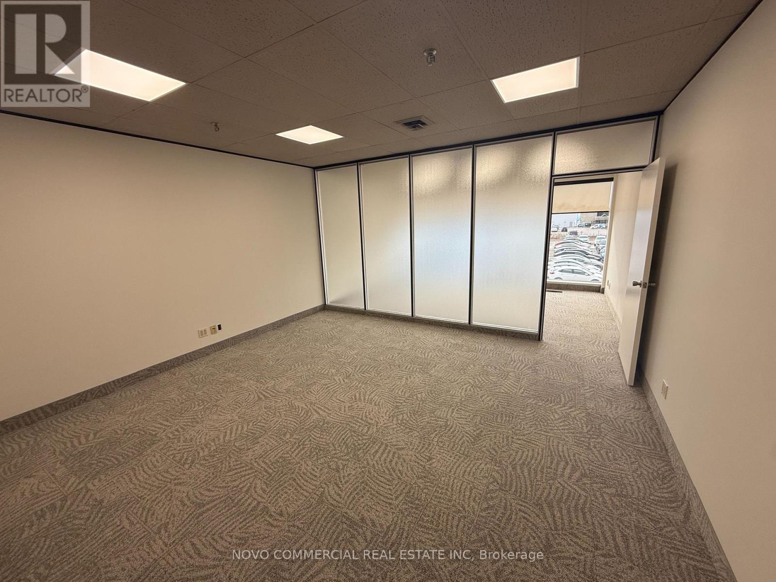 209 - 43 Goldthorne Avenue, Toronto, Ontario M8Z 5S7 - Photo 5 - W12631824