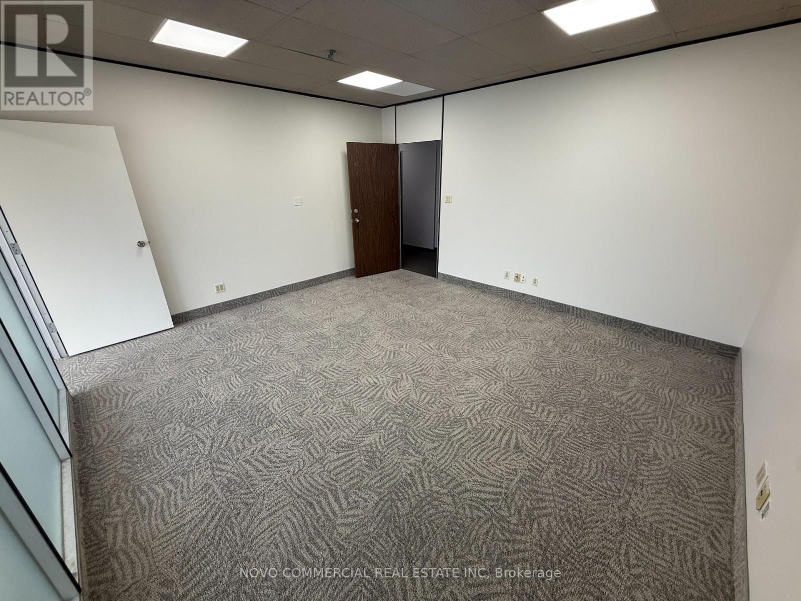 209 - 43 Goldthorne Avenue, Toronto, Ontario M8Z 5S7 - Photo 6 - W12631824