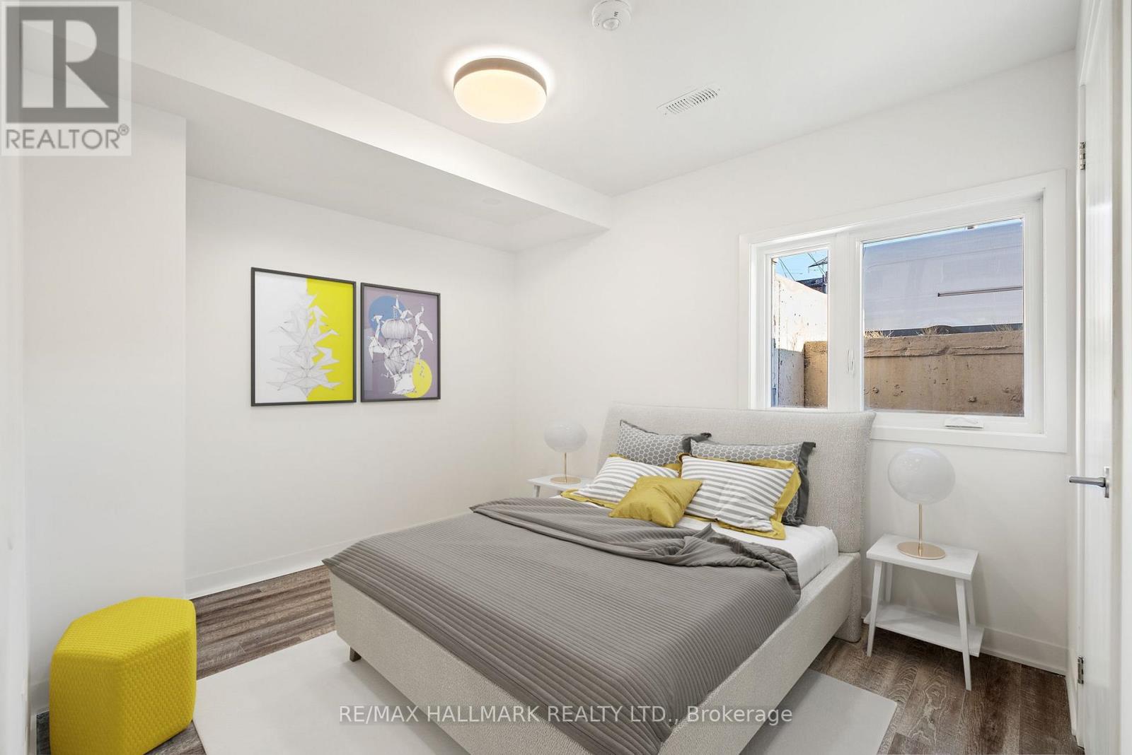 Th1 - 40 Ed Clark Gardens, Toronto (Weston-Pellam Park), Ontario  M6N 0B5 - Photo 11 - W12631828