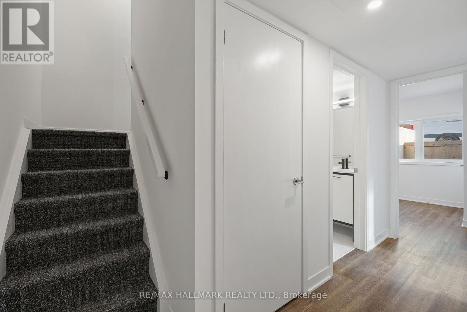 Th1 - 40 Ed Clark Gardens, Toronto (Weston-Pellam Park), Ontario  M6N 0B5 - Photo 24 - W12631828