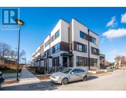 TH1 - 40 ED CLARK GARDENS, Toronto, Ontario