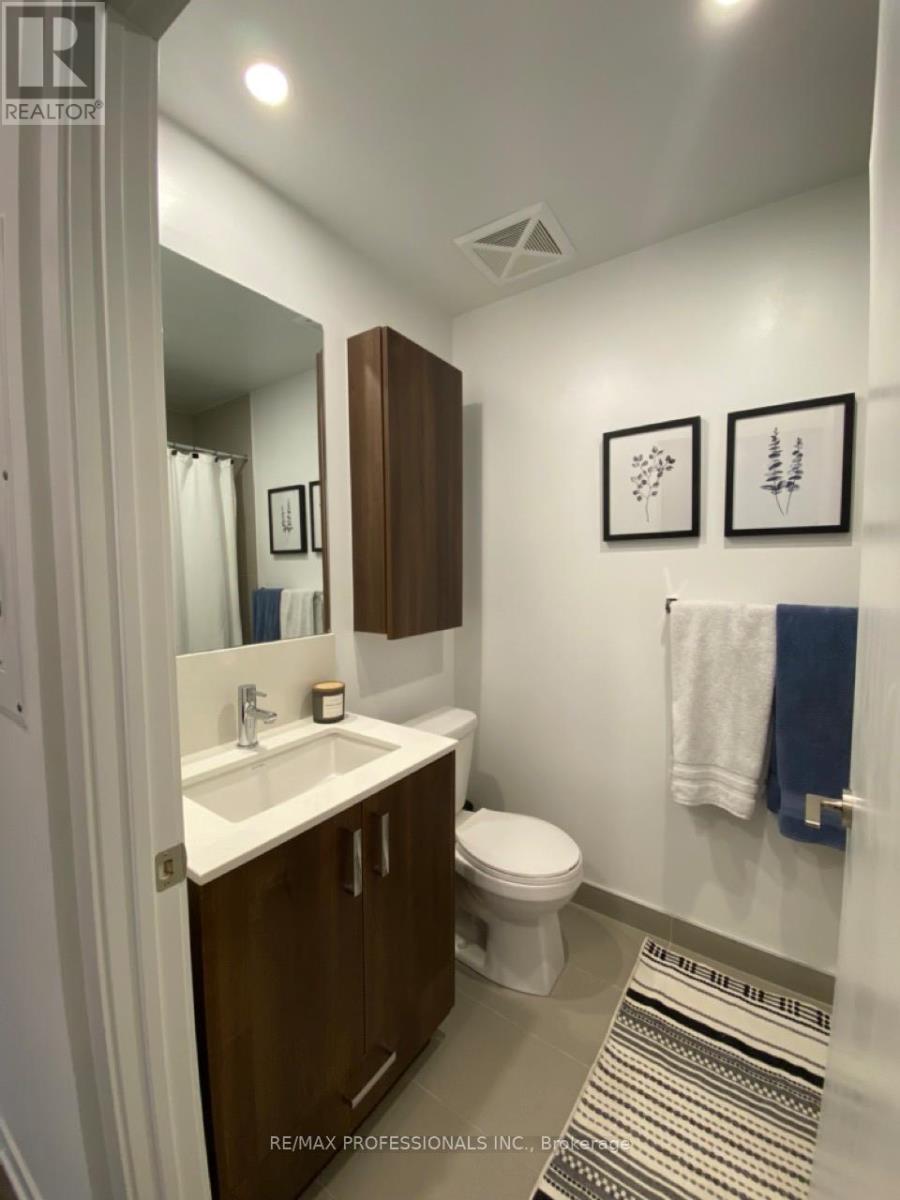 918 - 1787 St Clair Avenue W, Toronto (Weston-Pellam Park), Ontario  M6N 1J6 - Photo 13 - W12631832