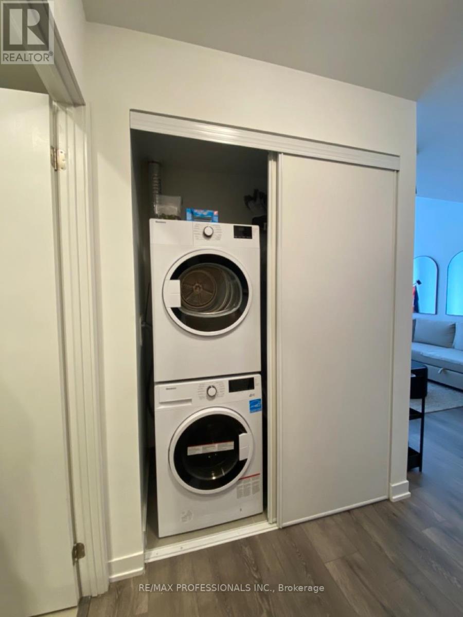 918 - 1787 St Clair Avenue W, Toronto (Weston-Pellam Park), Ontario  M6N 1J6 - Photo 22 - W12631832