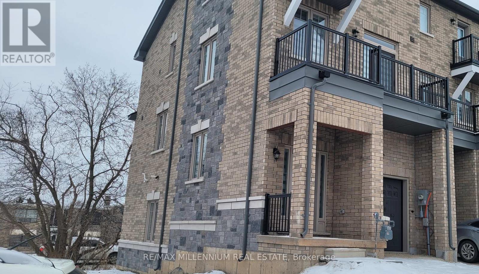 1 - 68 First Street, Orangeville, Ontario  L9W 2E4 - Photo 2 - W12631834