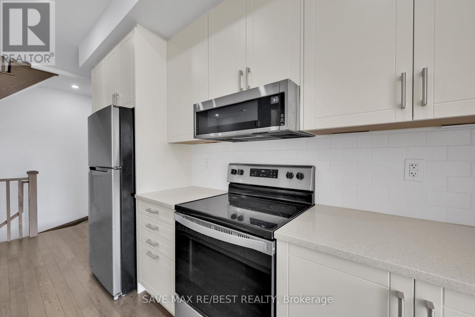 2536 Littlefield Crescent, Oakville (Ga Glen Abbey), Ontario  L6M 4G3 - Photo 20 - W12631856