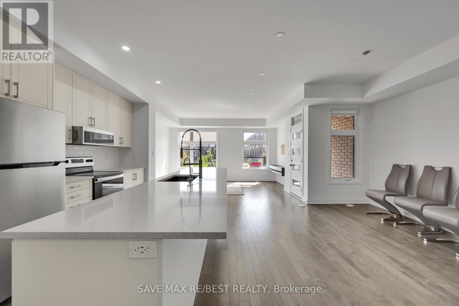 2536 Littlefield Crescent, Oakville (Ga Glen Abbey), Ontario  L6M 4G3 - Photo 24 - W12631856