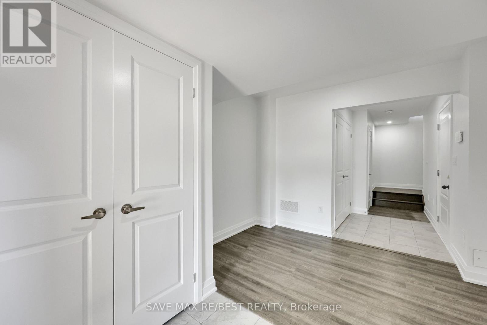 2536 Littlefield Crescent, Oakville (Ga Glen Abbey), Ontario  L6M 4G3 - Photo 31 - W12631856