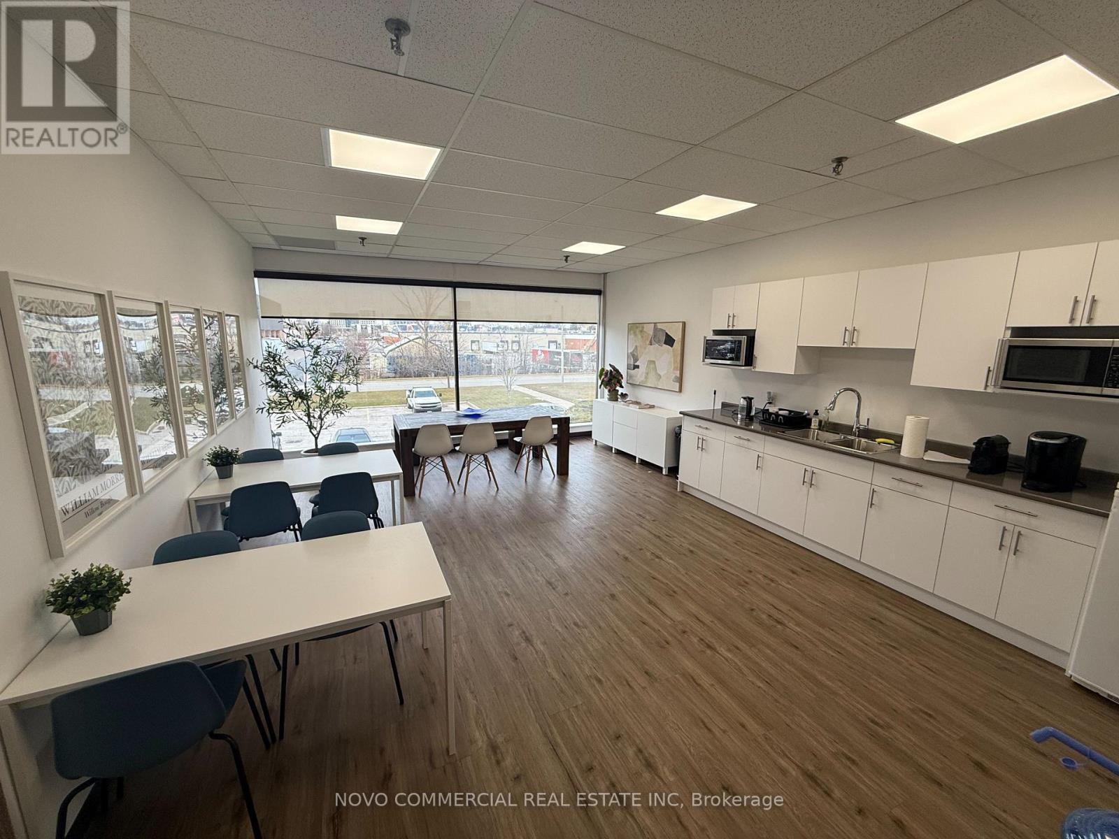 210 - 43 Goldthorne Avenue, Toronto, Ontario M8Z 5S7 - Photo 10 - W12631858