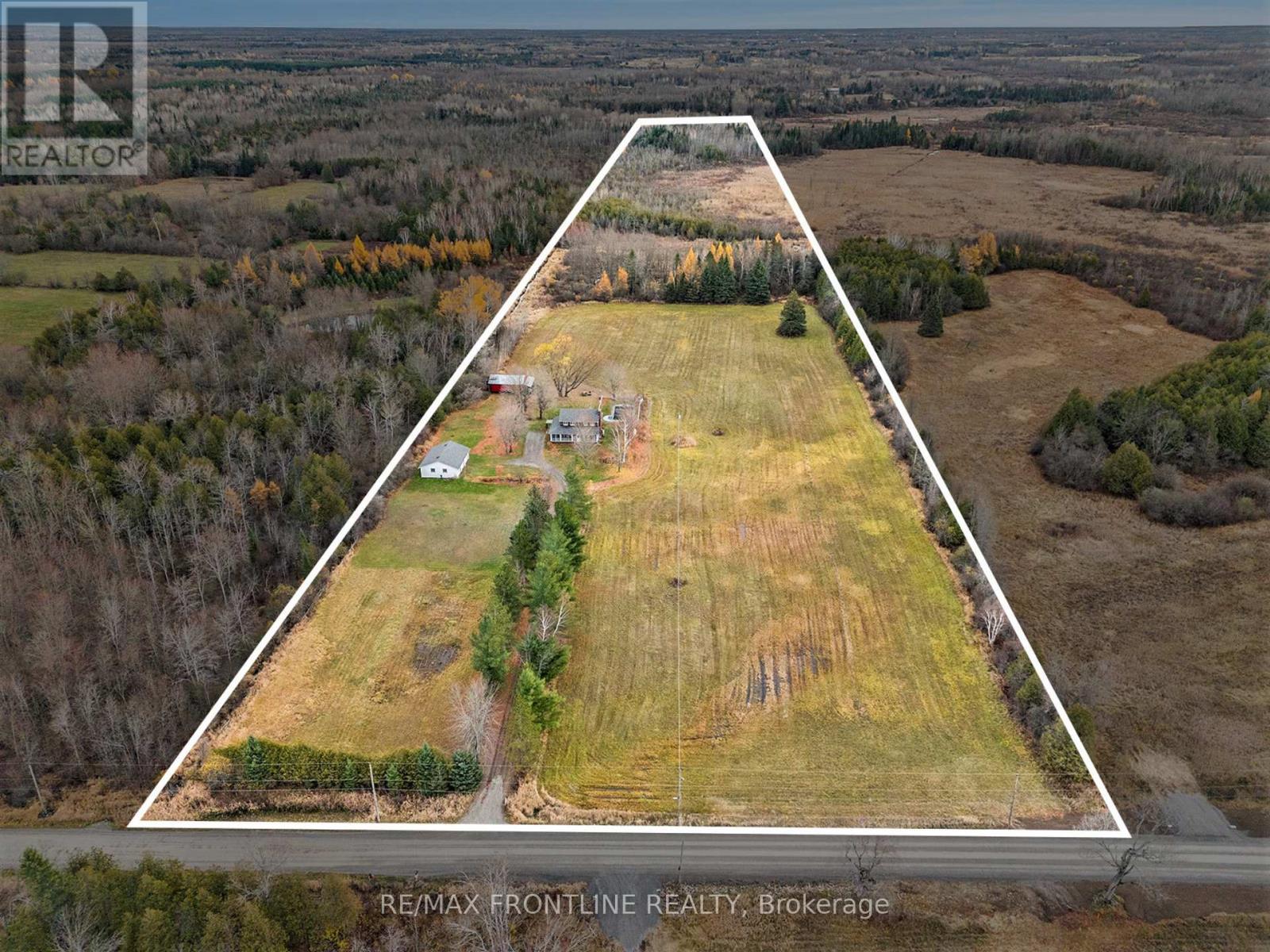 299 Mcguire Road, Montague, Ontario  K7A 4S4 - Photo 6 - X12526052