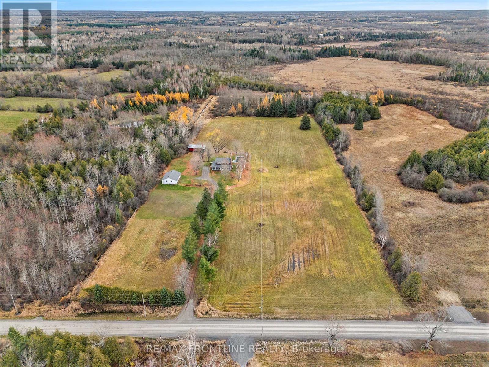 299 Mcguire Road, Montague, Ontario  K7A 4S4 - Photo 5 - X12526052