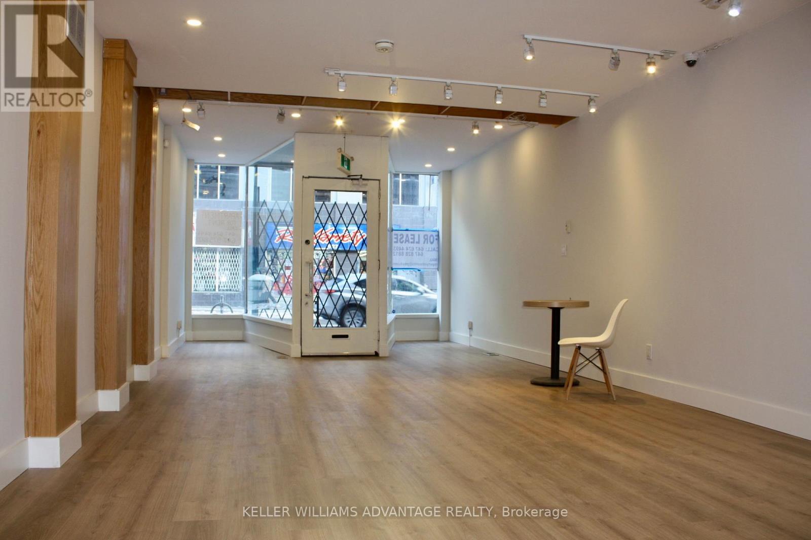 672 Yonge Street, Toronto (Bay Street Corridor), Ontario  M4Y 2A6 - Photo 4 - C12631586