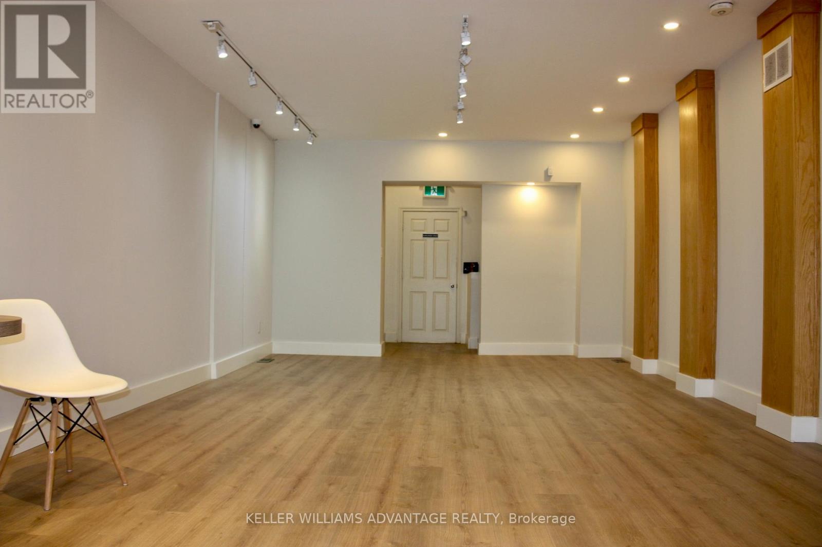 672 Yonge Street, Toronto (Bay Street Corridor), Ontario  M4Y 2A6 - Photo 6 - C12631586