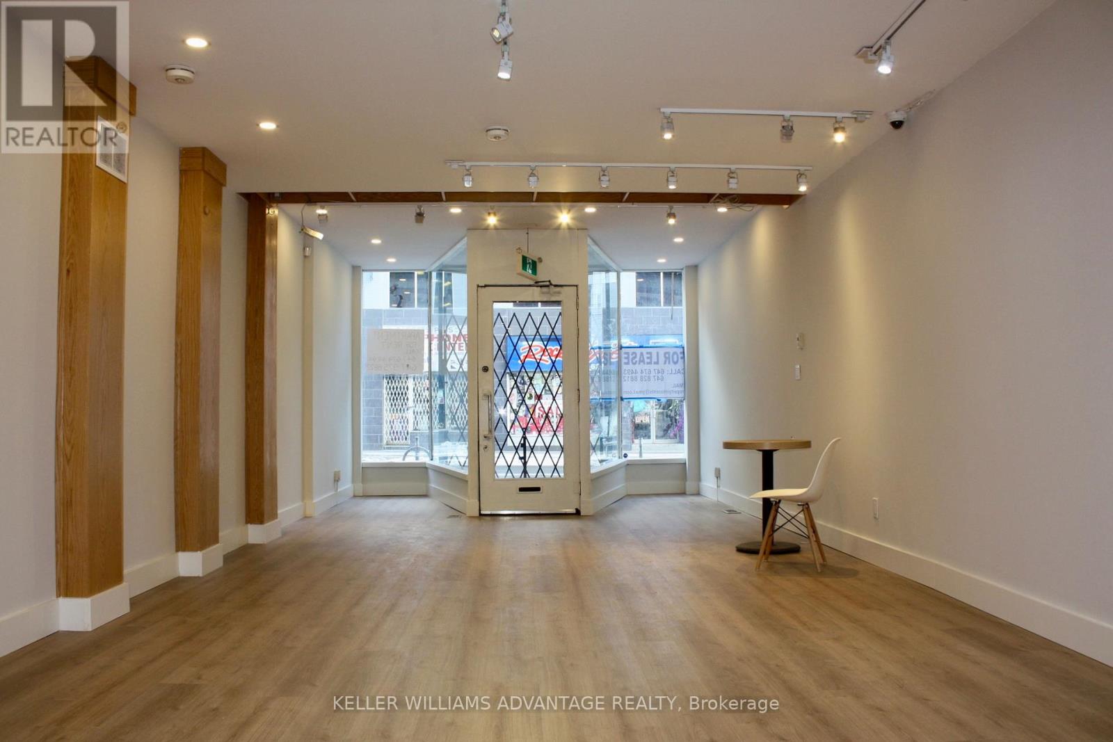 672 Yonge Street, Toronto (Bay Street Corridor), Ontario  M4Y 2A6 - Photo 2 - C12631586