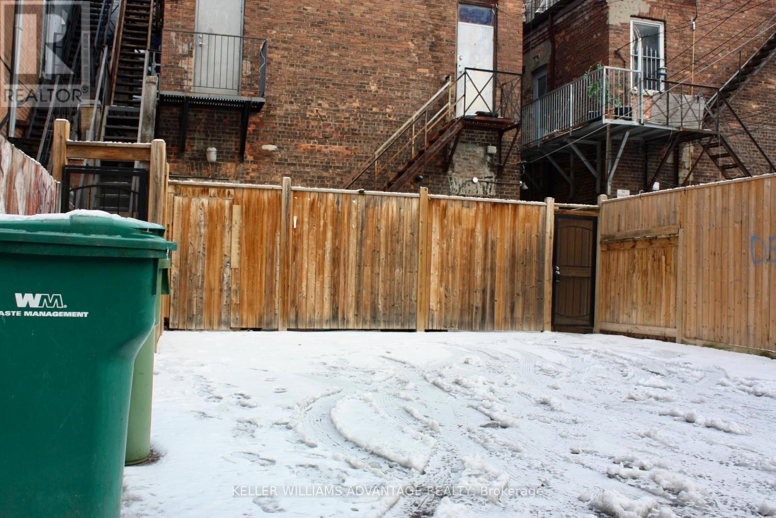 672 Yonge Street, Toronto (Bay Street Corridor), Ontario  M4Y 2A6 - Photo 10 - C12631586