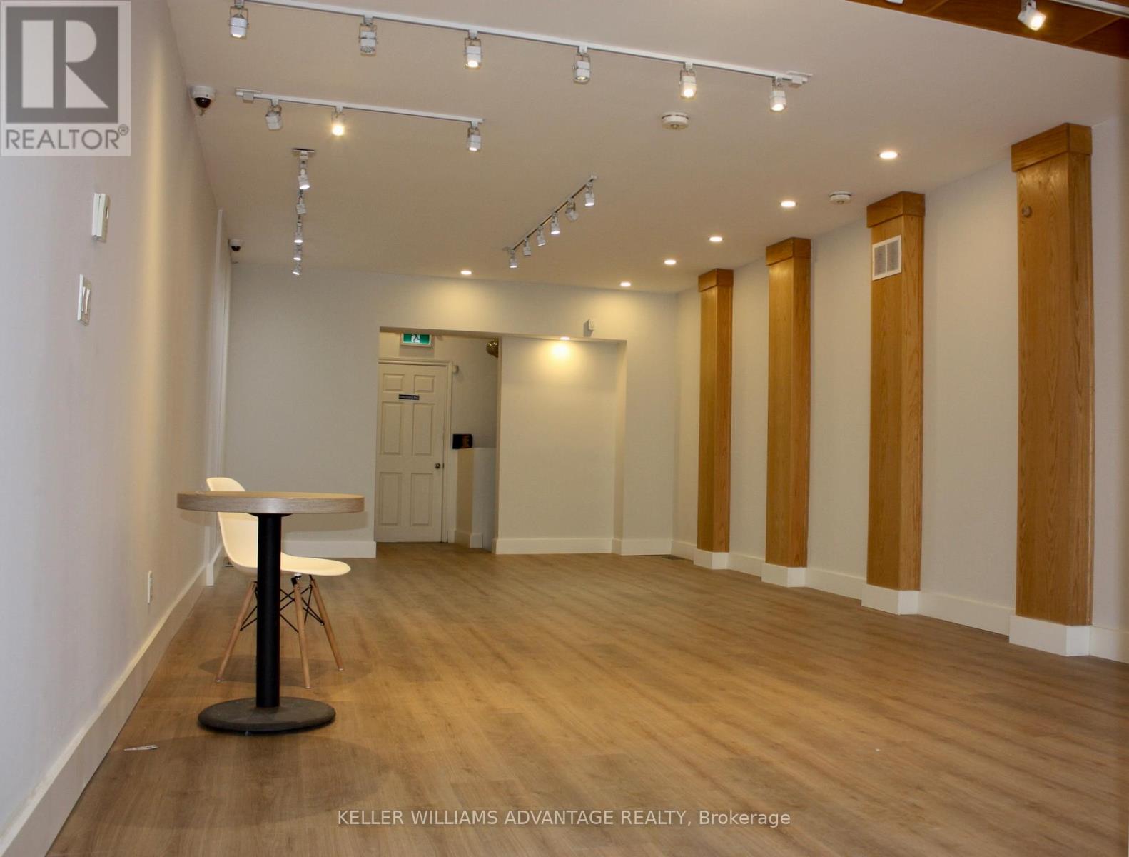 672 Yonge Street, Toronto (Bay Street Corridor), Ontario  M4Y 2A6 - Photo 3 - C12631586