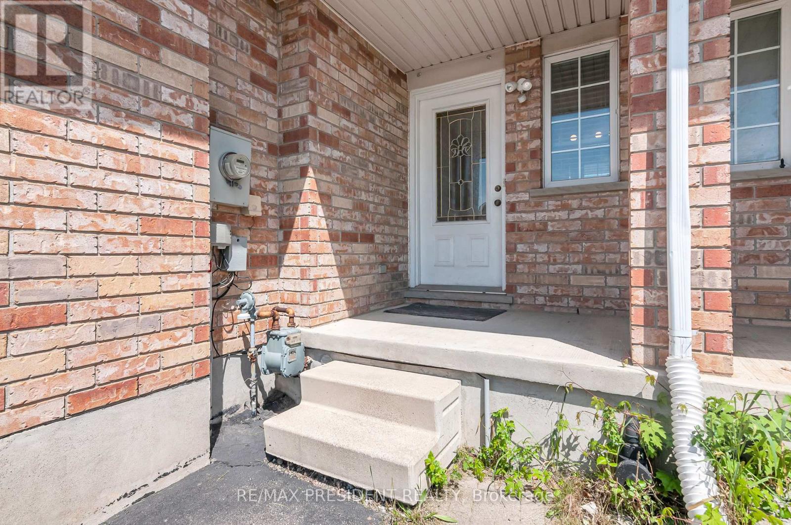 31 Chester Drive N, Cambridge, Ontario  N1T 2C4 - Photo 4 - X12435732