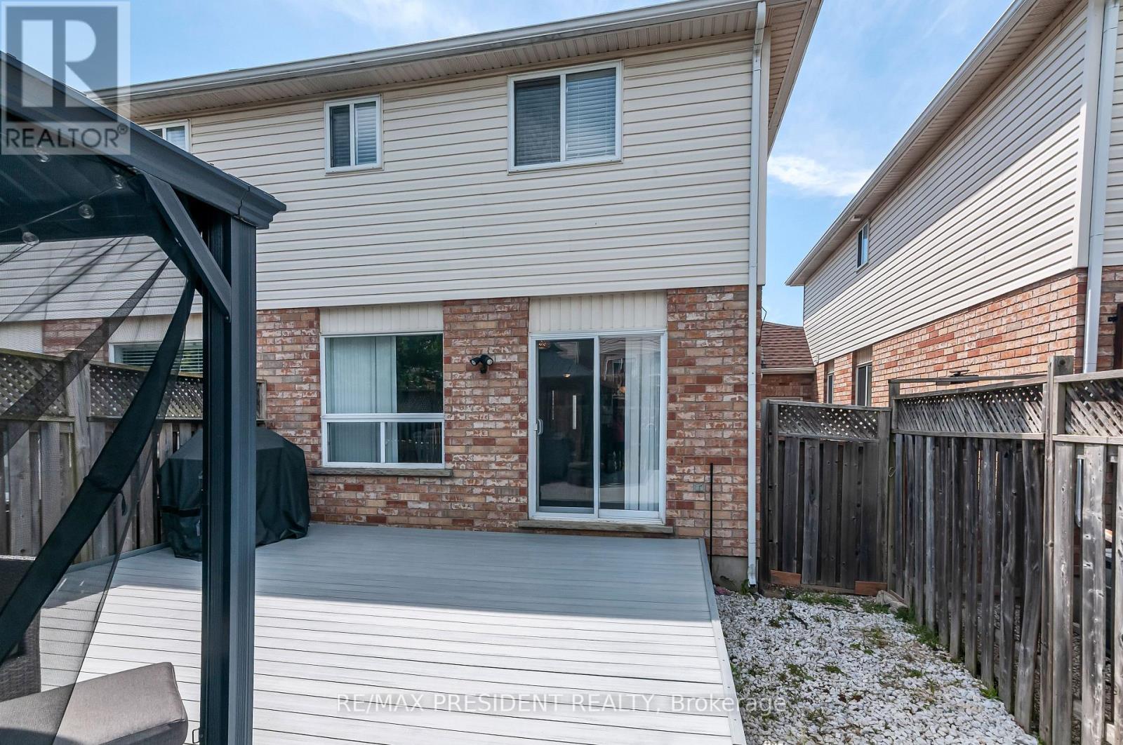 31 Chester Drive N, Cambridge, Ontario  N1T 2C4 - Photo 42 - X12435732