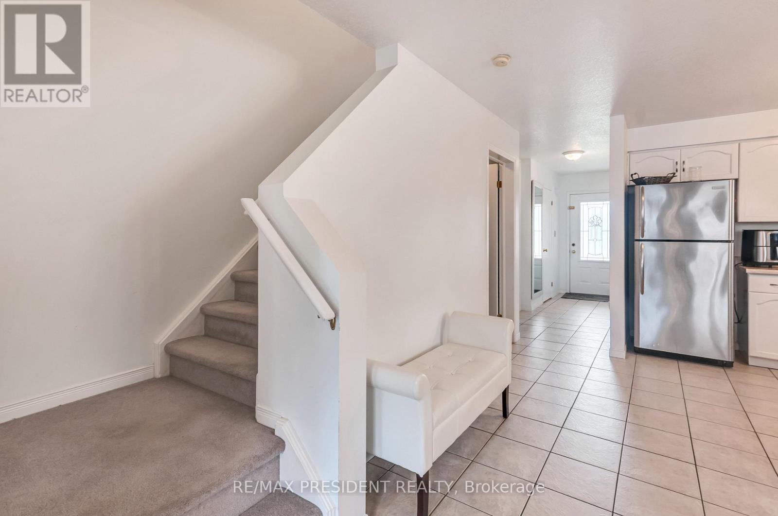 31 Chester Drive N, Cambridge, Ontario  N1T 2C4 - Photo 20 - X12435732