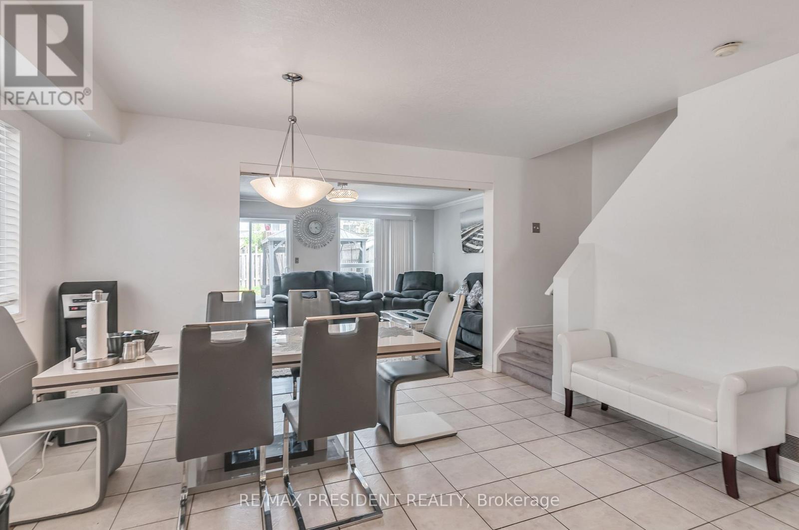 31 Chester Drive N, Cambridge, Ontario  N1T 2C4 - Photo 13 - X12435732