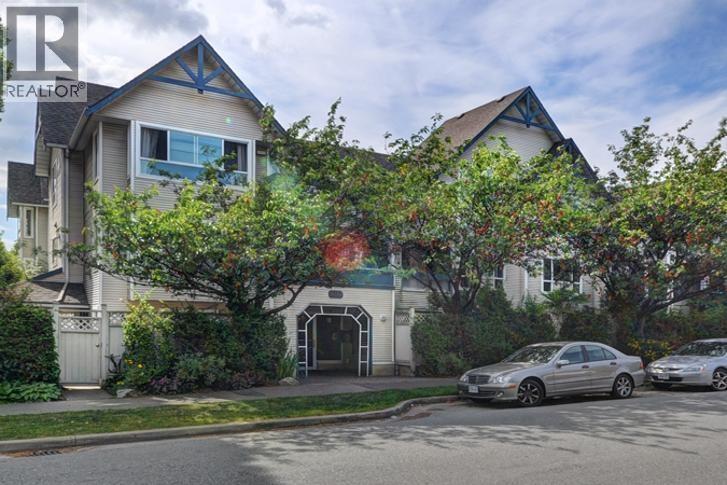 202 1641 Woodland Drive, Vancouver, British Columbia  V5L 3S9 - Photo 1 - R3073781