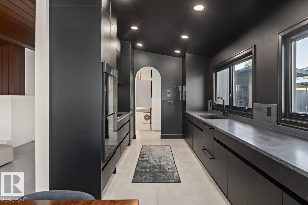 10804 65 St Nw, Edmonton, Alberta  T6A 2P5 - Photo 8 - E4459524