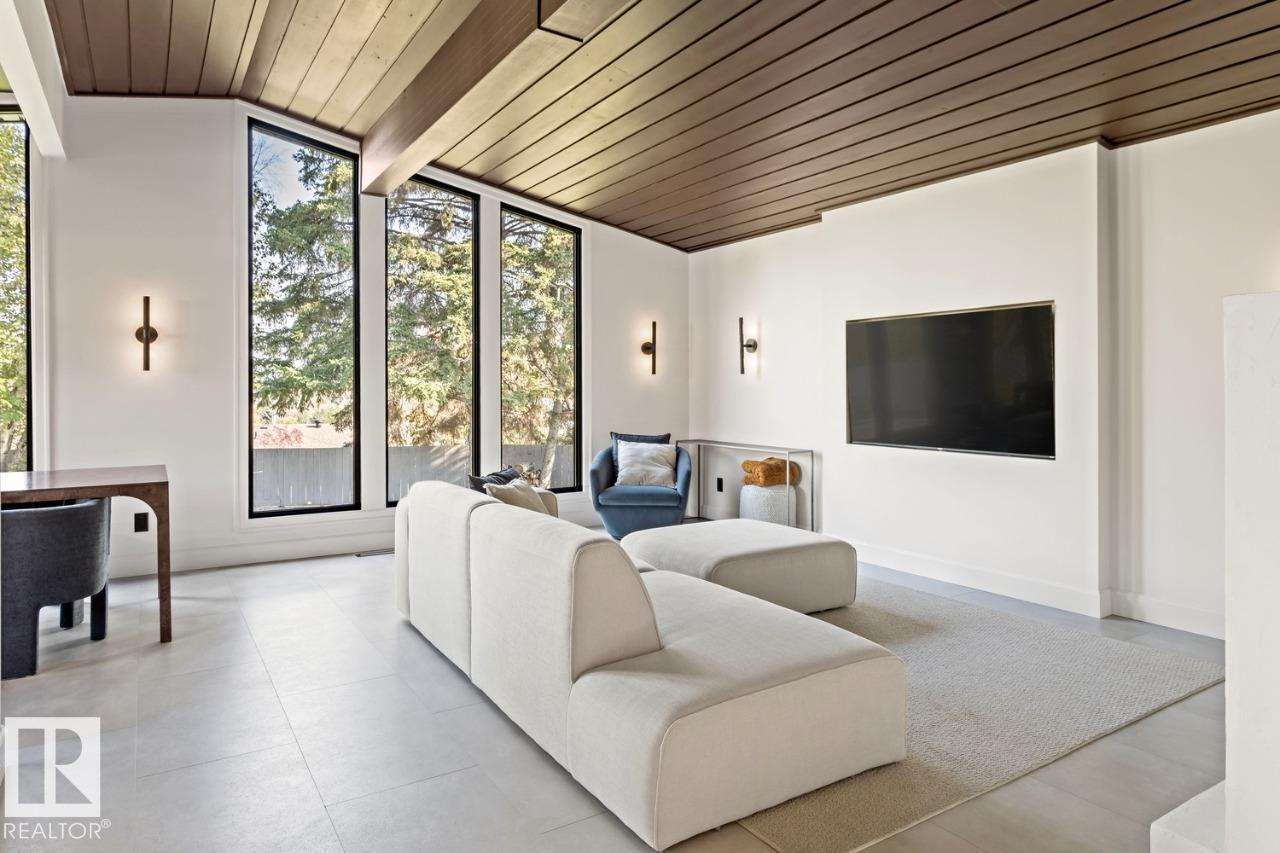 10804 65 St Nw, Edmonton, Alberta  T6A 2P5 - Photo 4 - E4459524