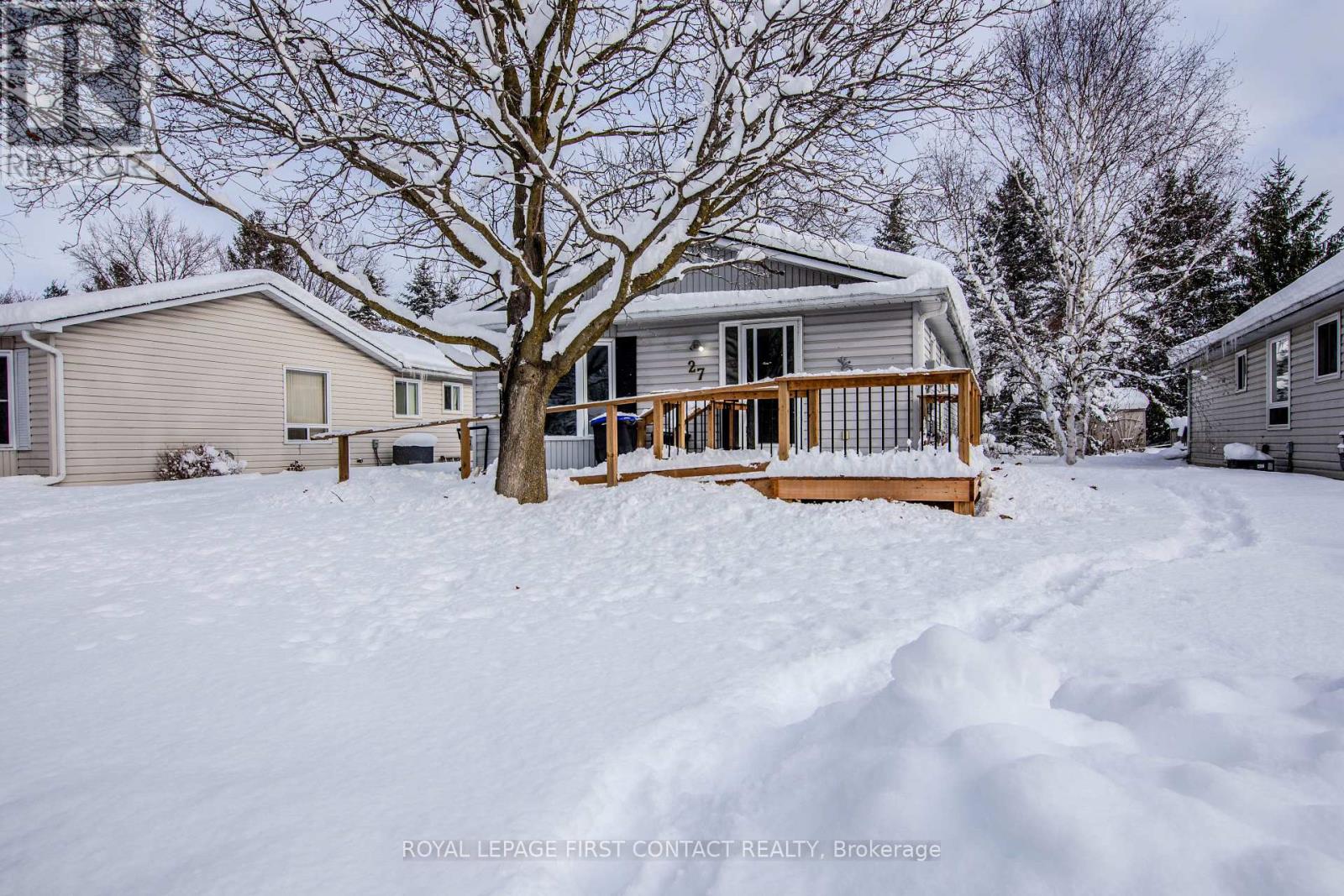 27 Royal Oak Drive, Innisfil, Ontario  L0L 1L0 - Photo 2 - N12616828