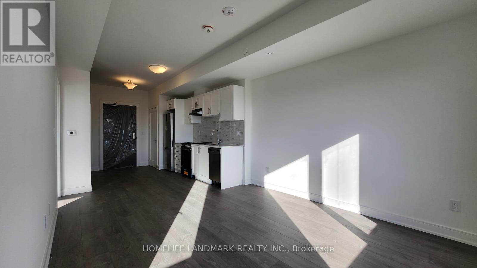 1106 - 715 Davis Drive, Newmarket (Huron Heights-Leslie Valley), Ontario  L3Y 0J2 - Photo 9 - N12631888