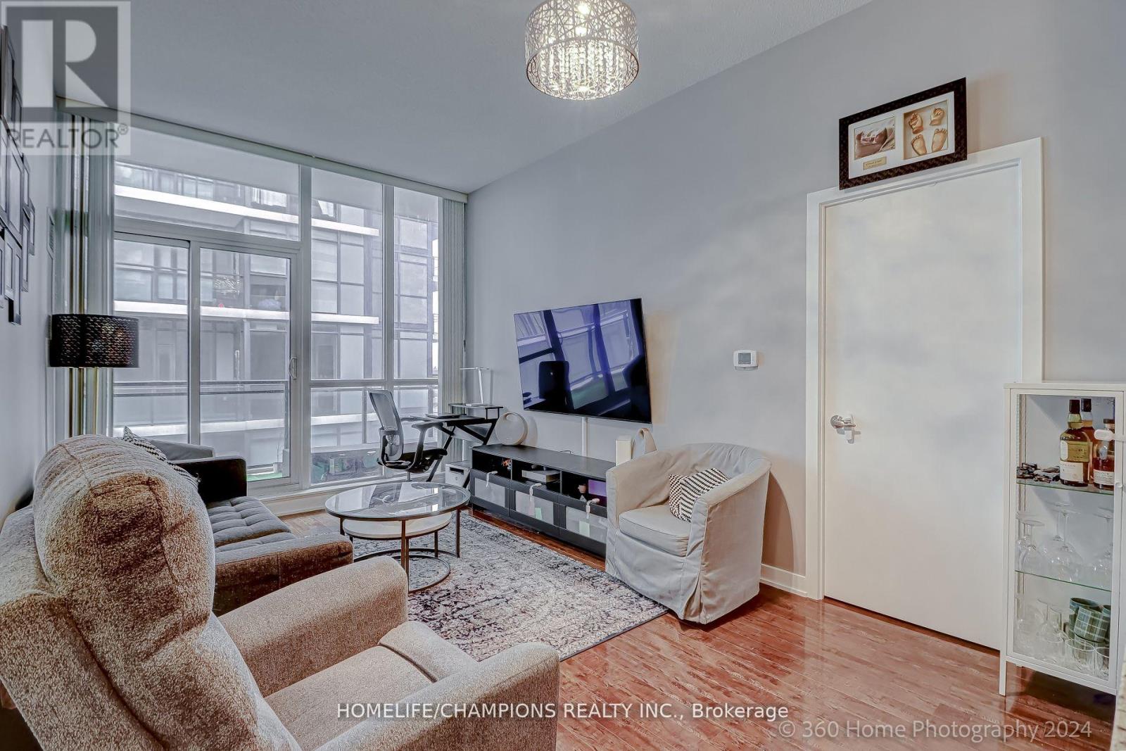 709 - 4070 Confederation Parkway, Mississauga (City Centre), Ontario  L5B 0E9 - Photo 11 - W12631862