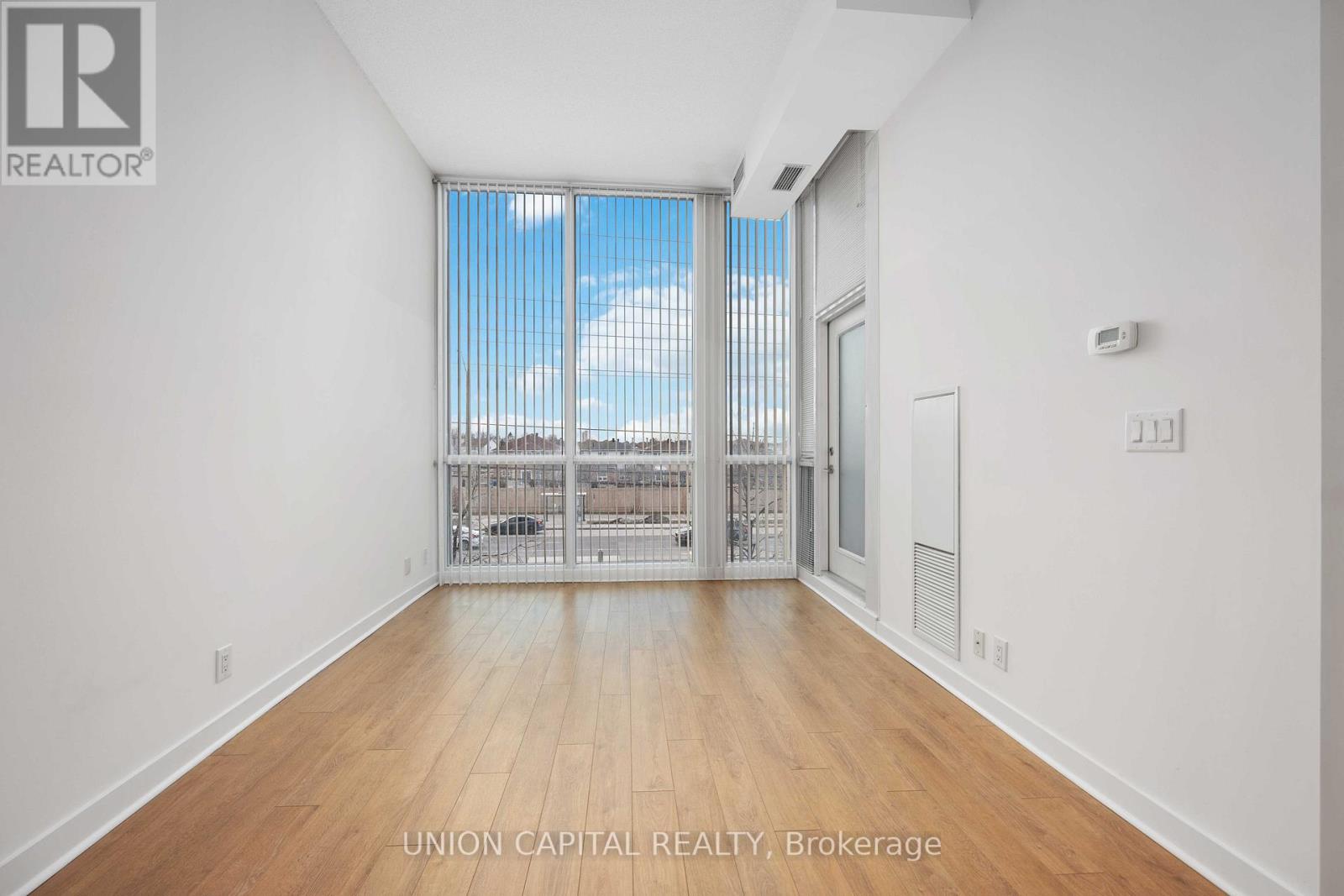 207 - 3985 Grand Park Drive, Mississauga, Ontario  L5B 0H8 - Photo 5 - W12631864