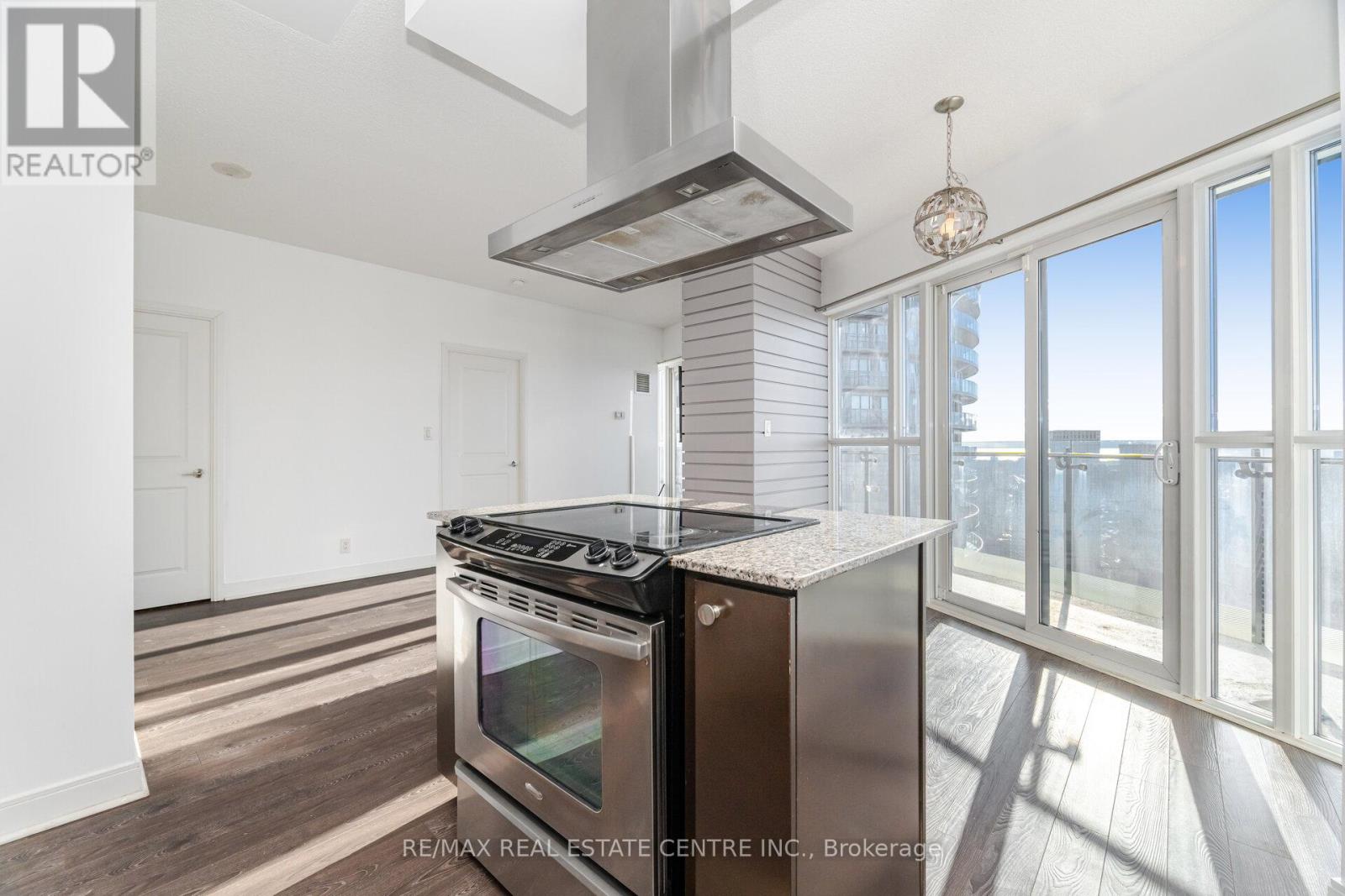 4006 - 50 Absolute Avenue, Mississauga, Ontario  L4Z 0A8 - Photo 13 - W12631872