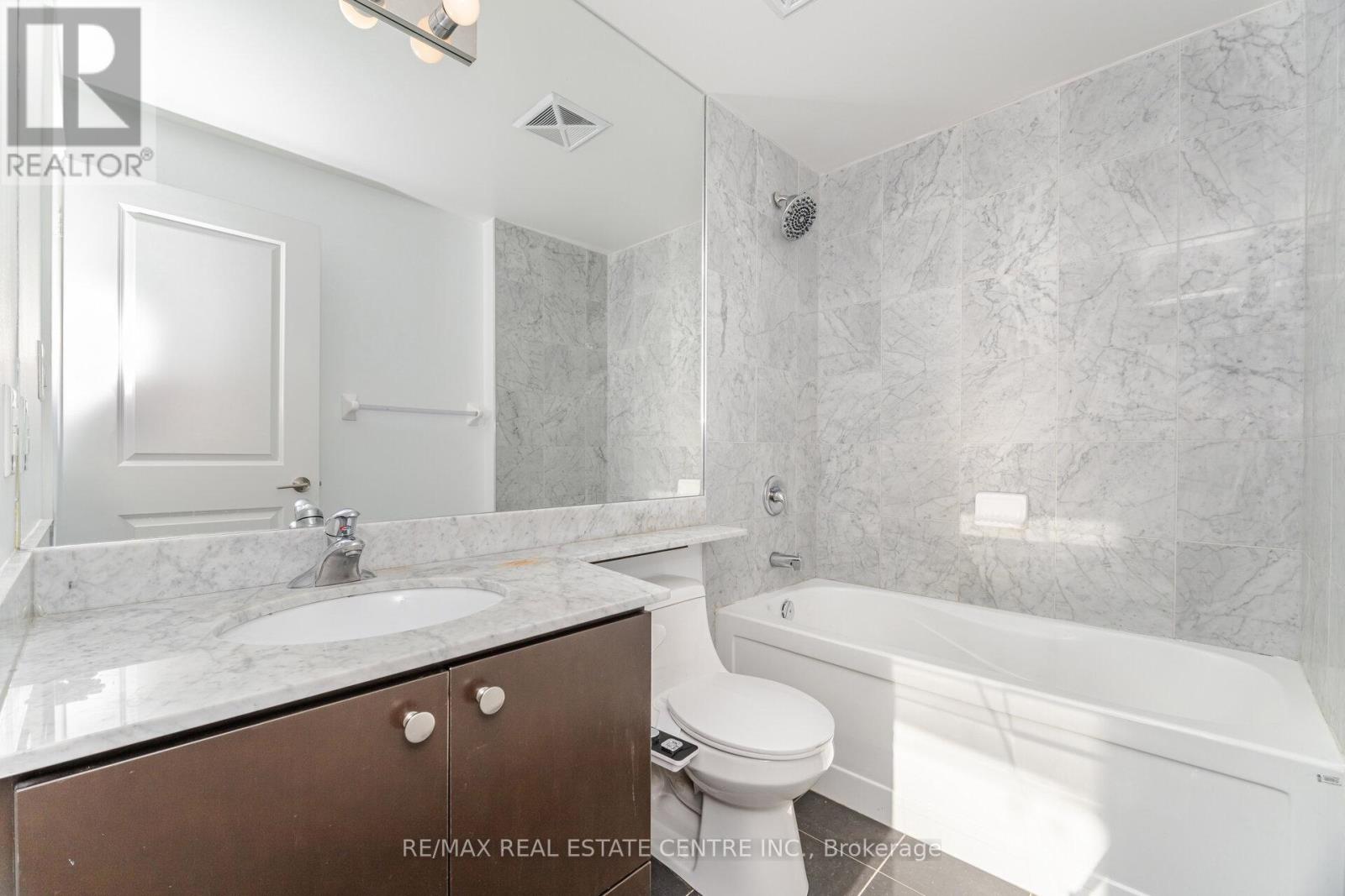 4006 - 50 Absolute Avenue, Mississauga, Ontario  L4Z 0A8 - Photo 31 - W12631872