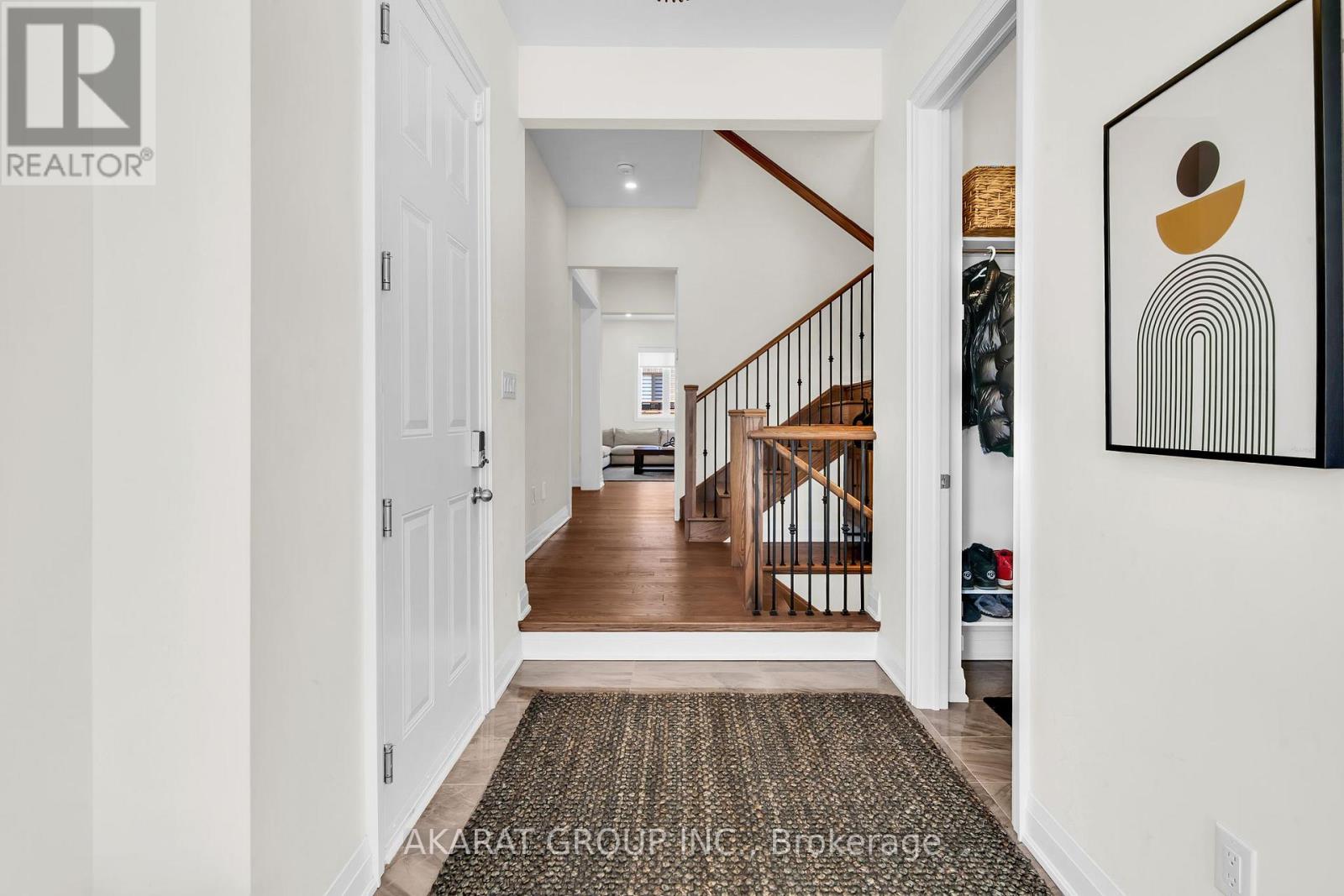 1292 Minnow Street, Oakville, Ontario  L6M 5L6 - Photo 4 - W12631874