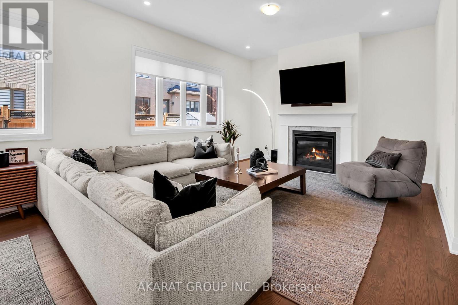 1292 Minnow Street, Oakville, Ontario  L6M 5L6 - Photo 7 - W12631874