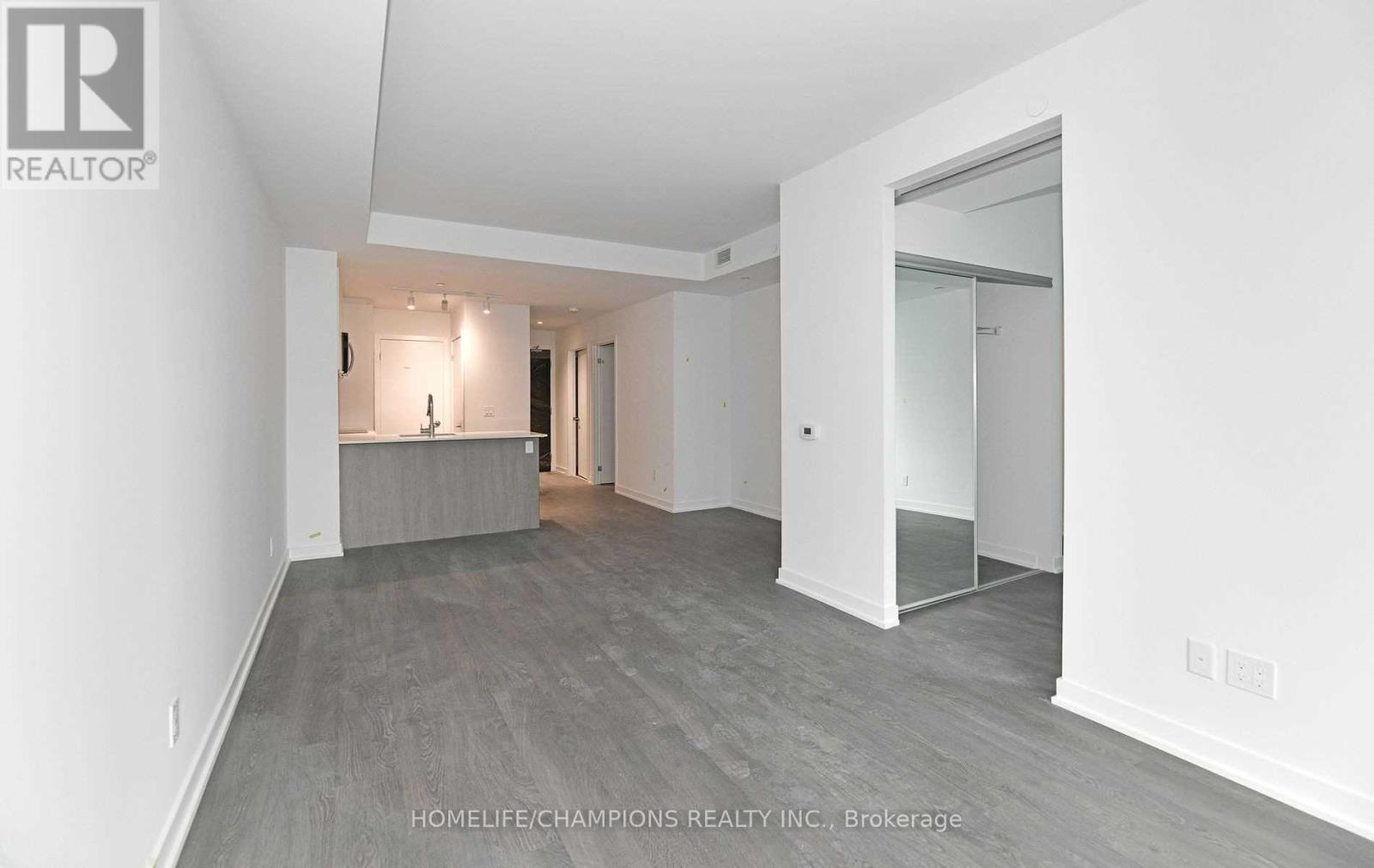 2112 - 1926 Lake Shore Boulevard W, Toronto, Ontario  M6S 1A2 - Photo 3 - W12631878