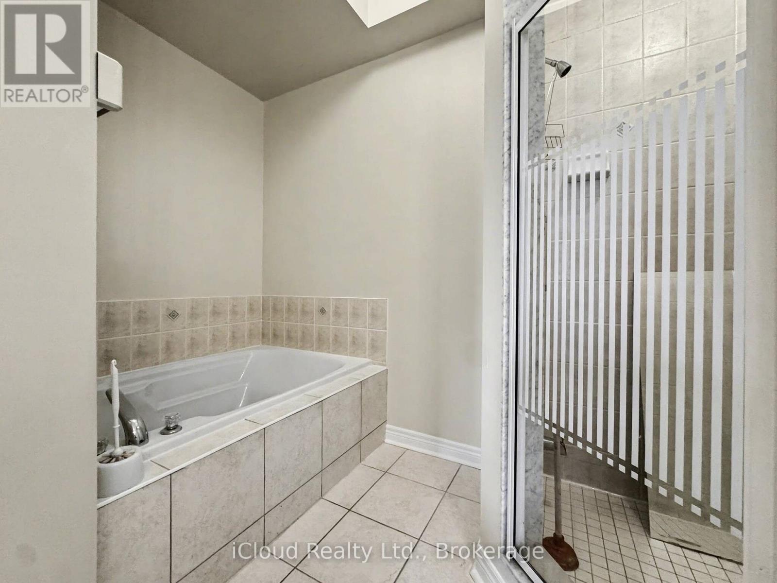 3849 Tacc Drive, Mississauga, Ontario  L5M 6N6 - Photo 10 - W12631890