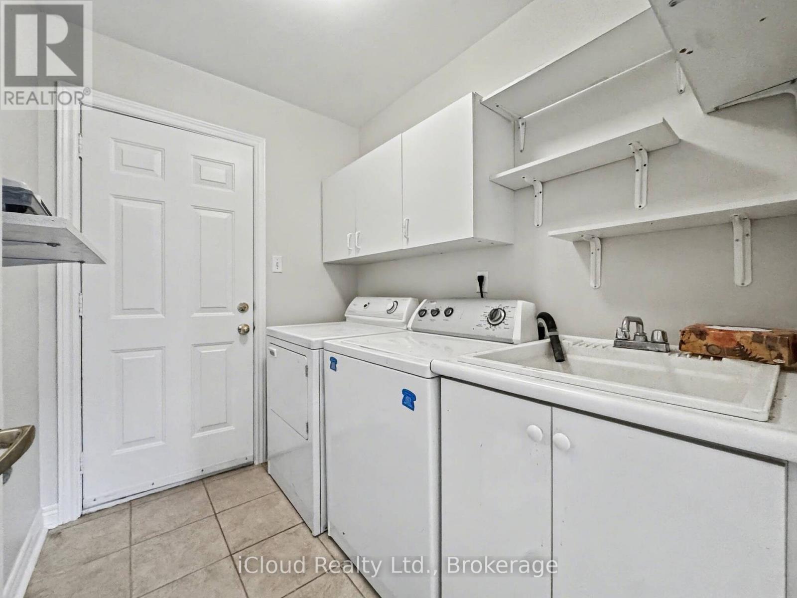 3849 Tacc Drive, Mississauga, Ontario  L5M 6N6 - Photo 16 - W12631890