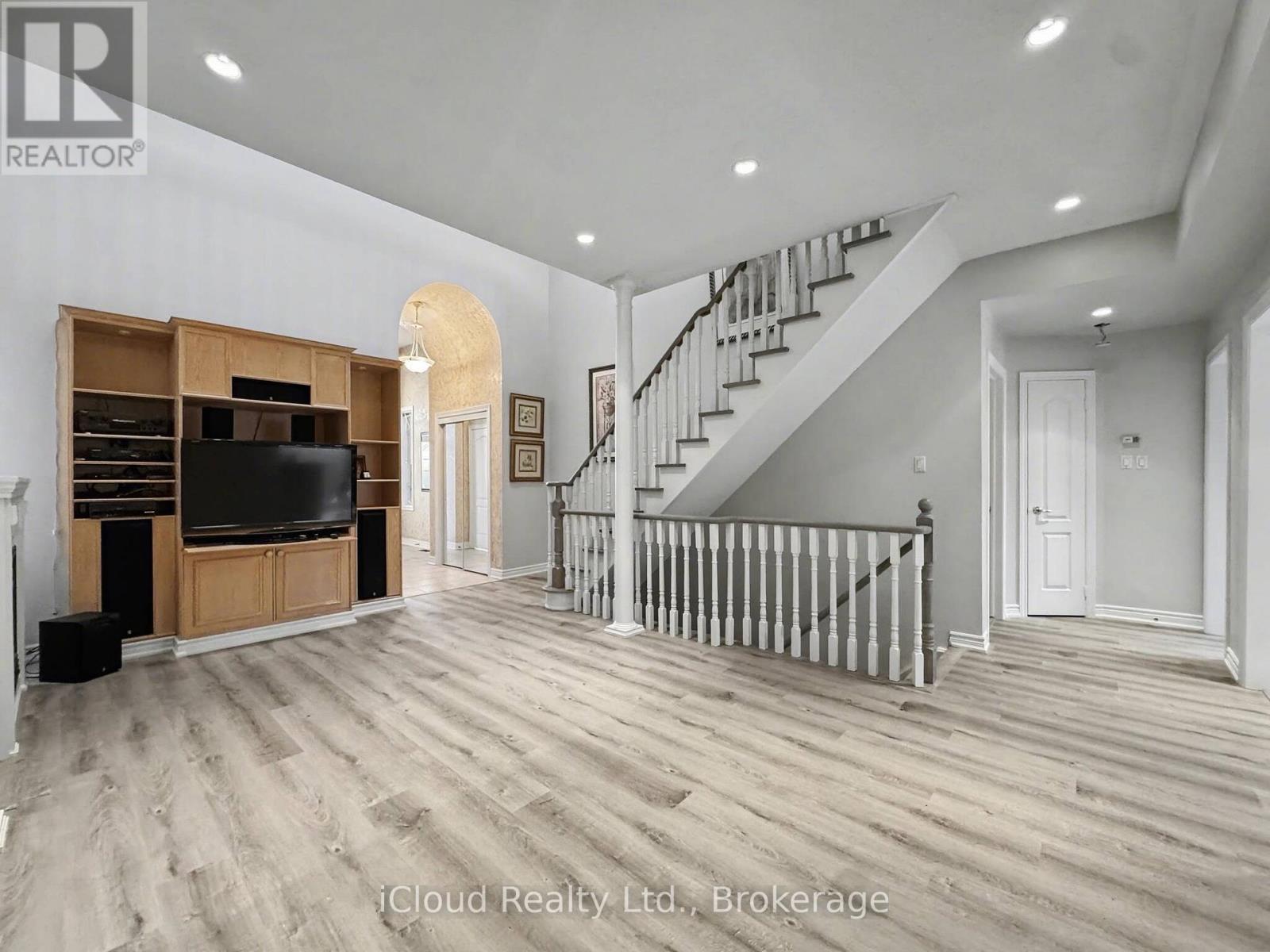 3849 Tacc Drive, Mississauga, Ontario  L5M 6N6 - Photo 17 - W12631890