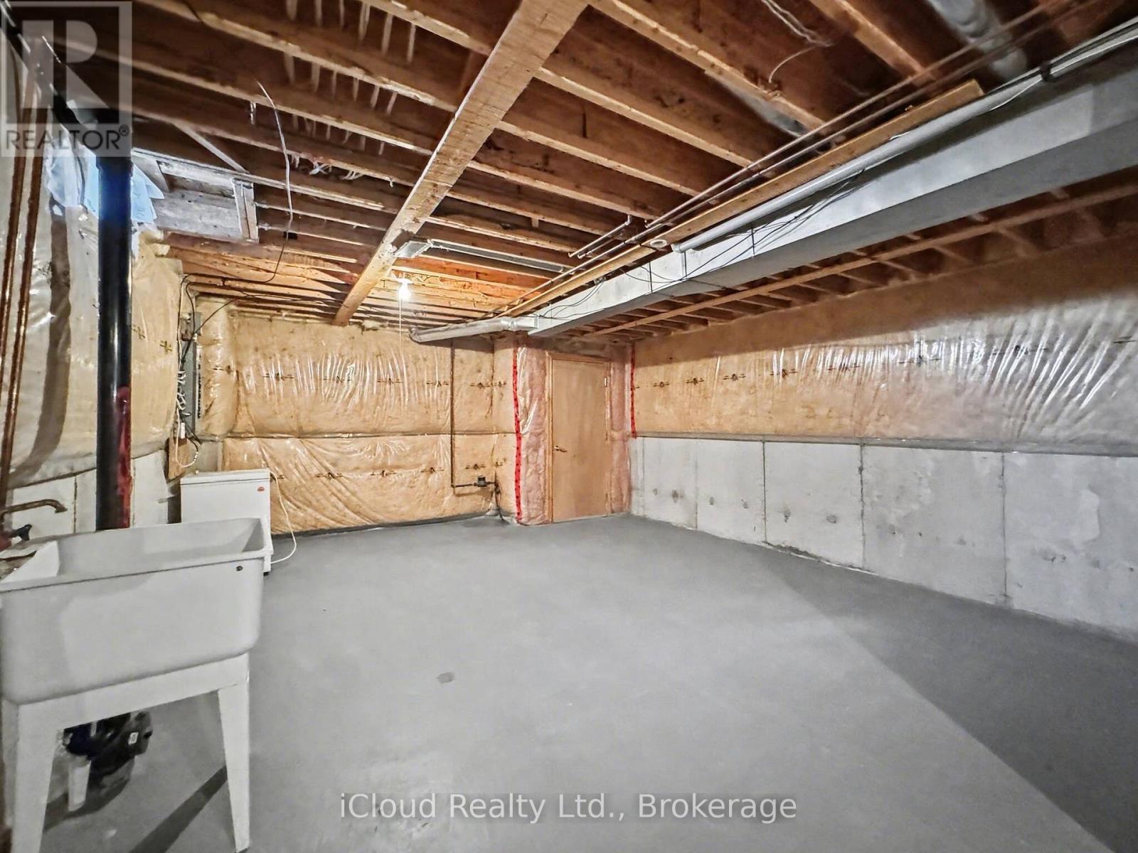 3849 Tacc Drive, Mississauga, Ontario  L5M 6N6 - Photo 6 - W12631890