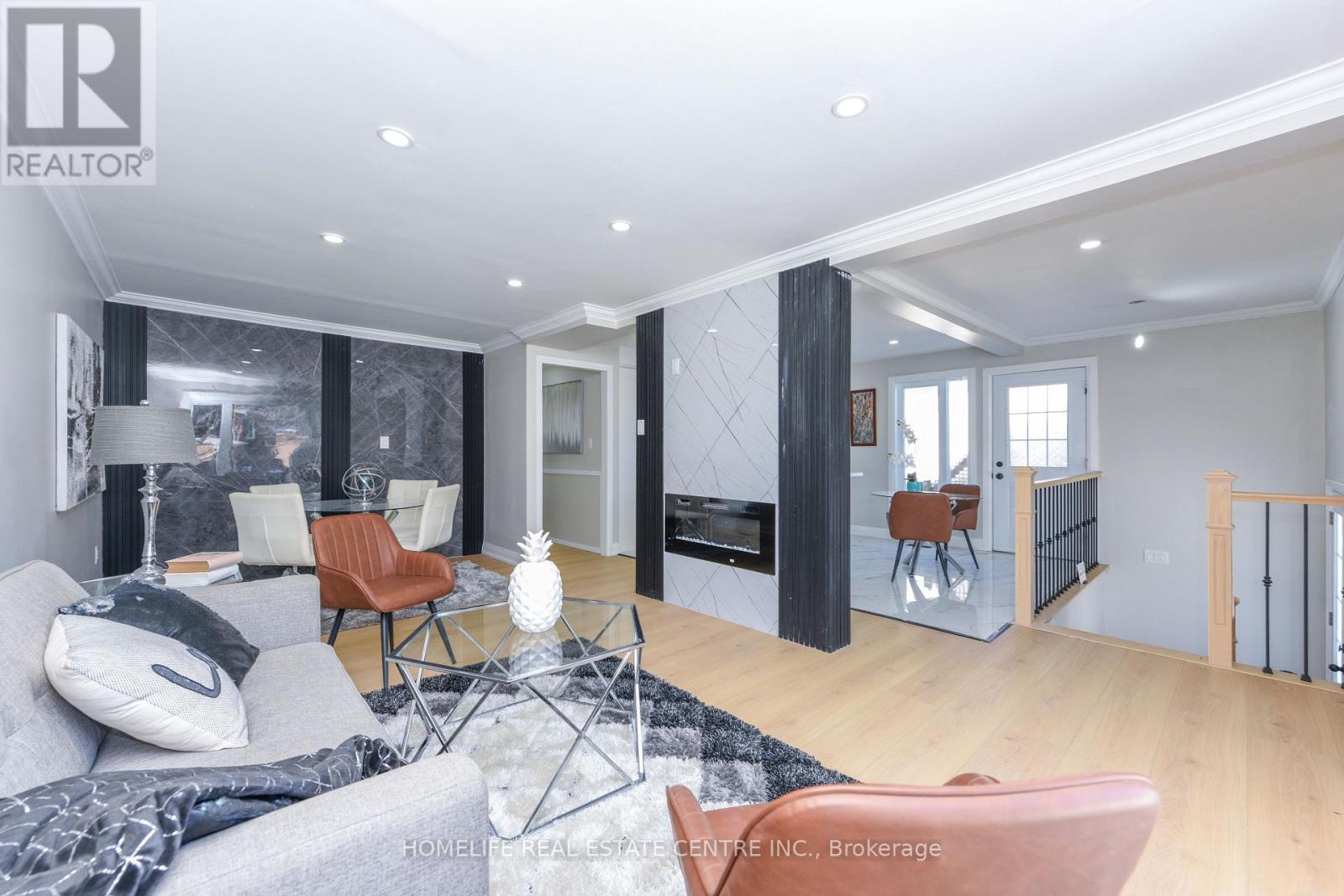 103 Salisbury Circle, Brampton, Ontario  L6V 2Z4 - Photo 12 - W12631894