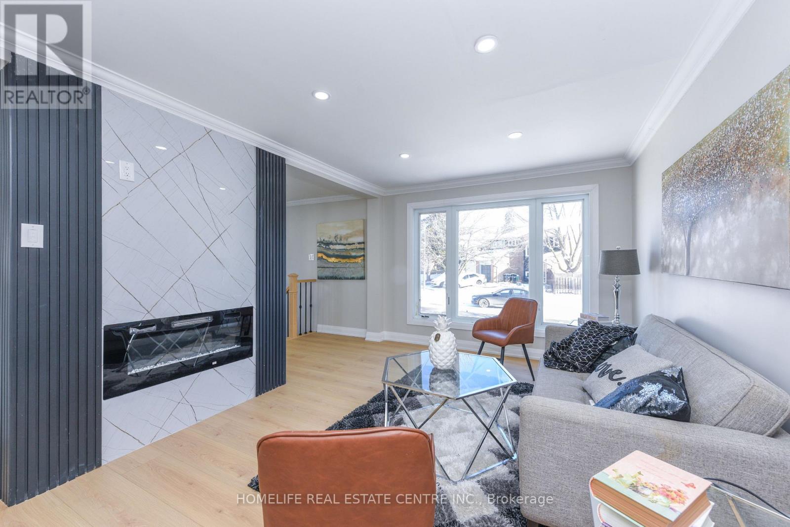 103 Salisbury Circle, Brampton, Ontario  L6V 2Z4 - Photo 15 - W12631894