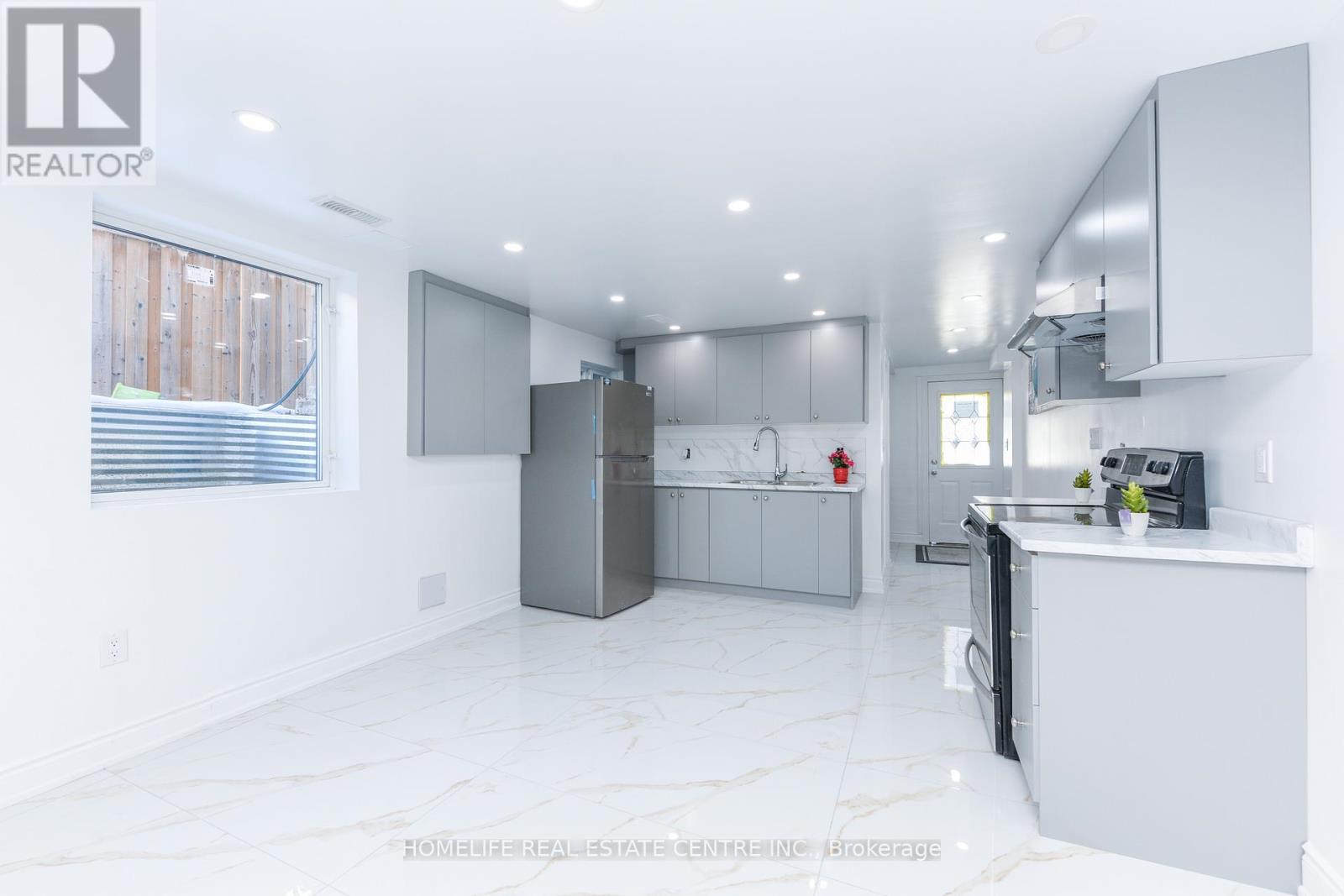 103 Salisbury Circle, Brampton, Ontario  L6V 2Z4 - Photo 33 - W12631894